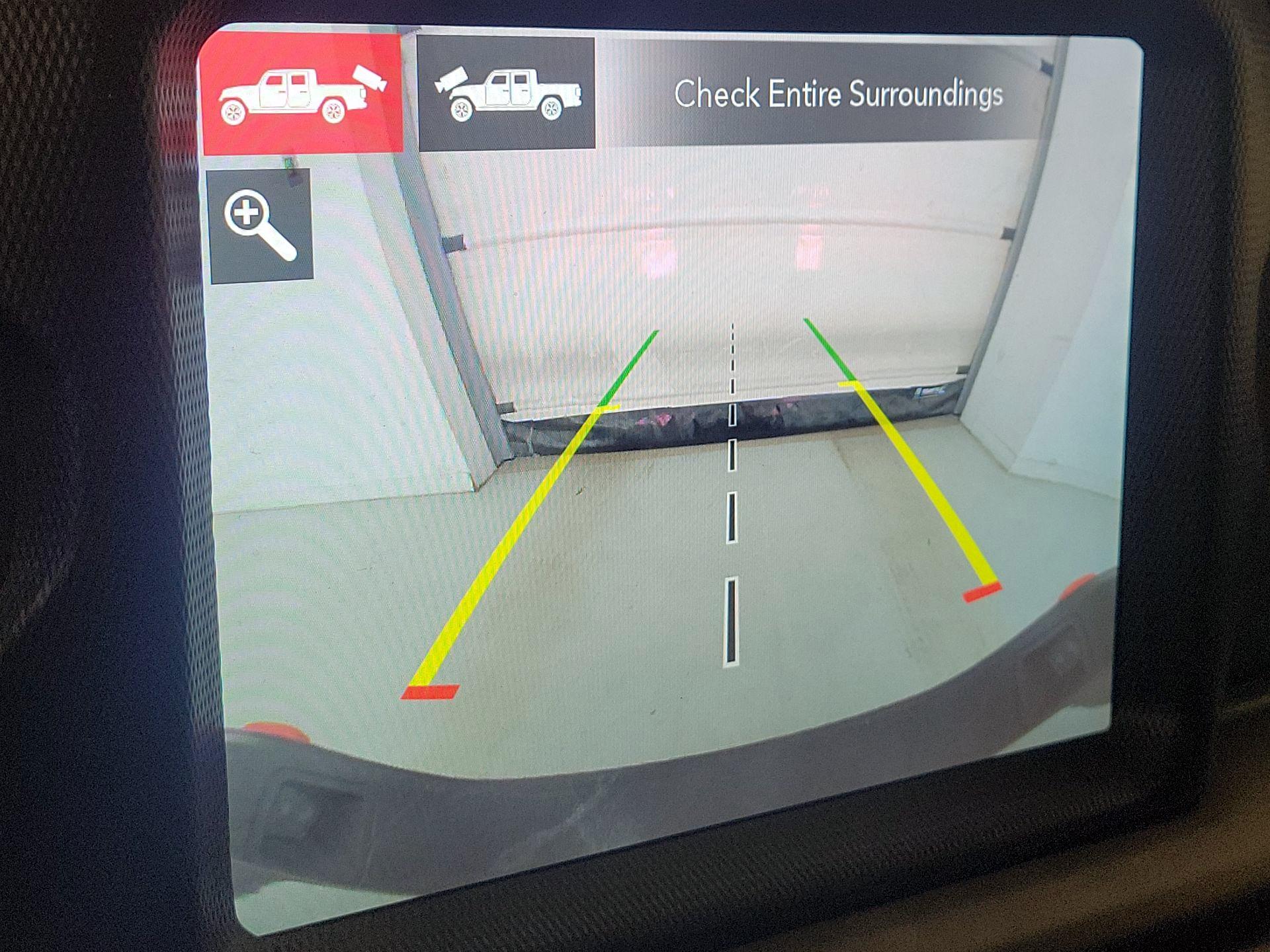 Thumbnail: 2021 Jeep Gladiator - 15