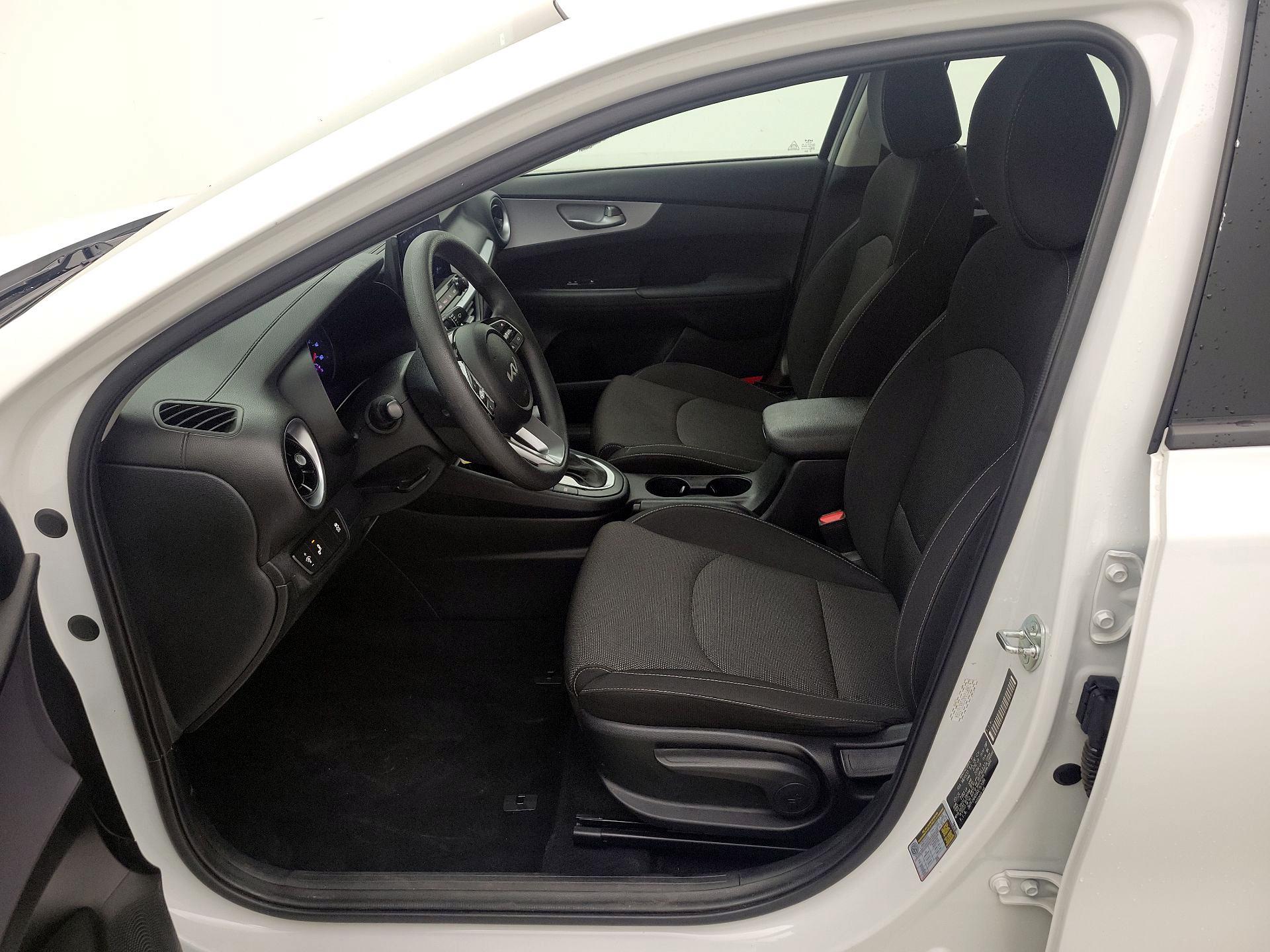 Thumbnail: 2024 Kia Forte - 11