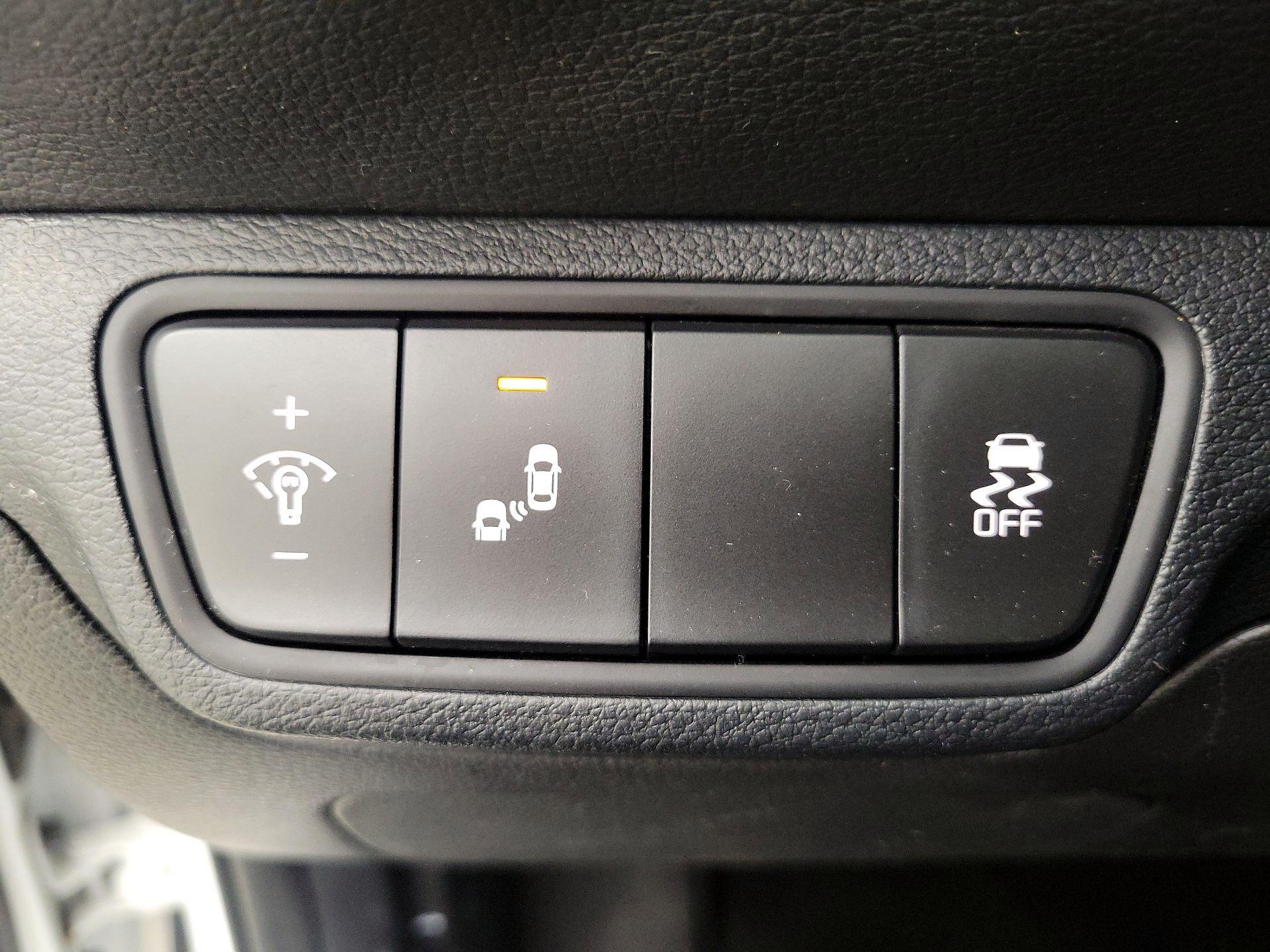 Thumbnail: 2024 Kia Forte - 13