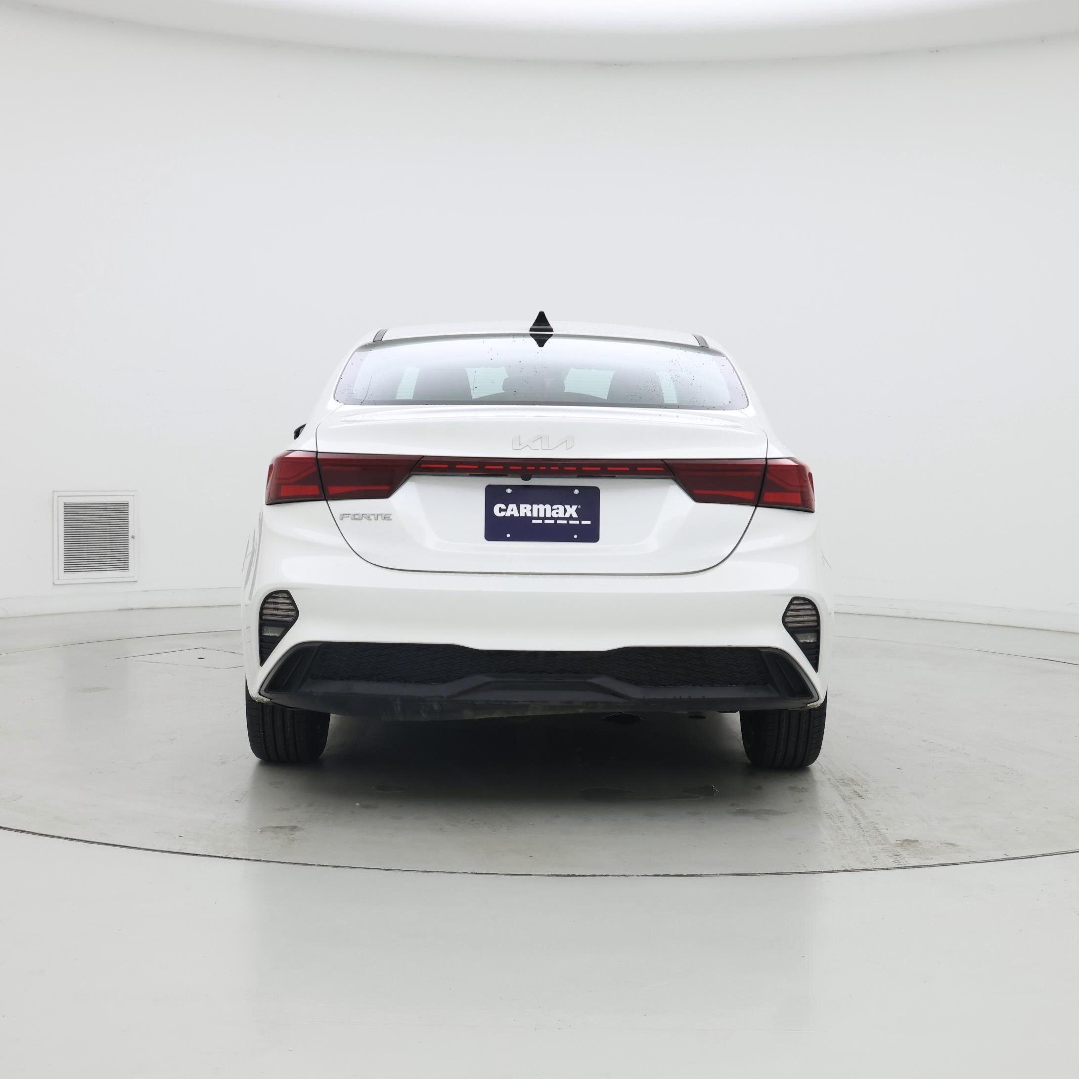 Thumbnail: 2024 Kia Forte - 6