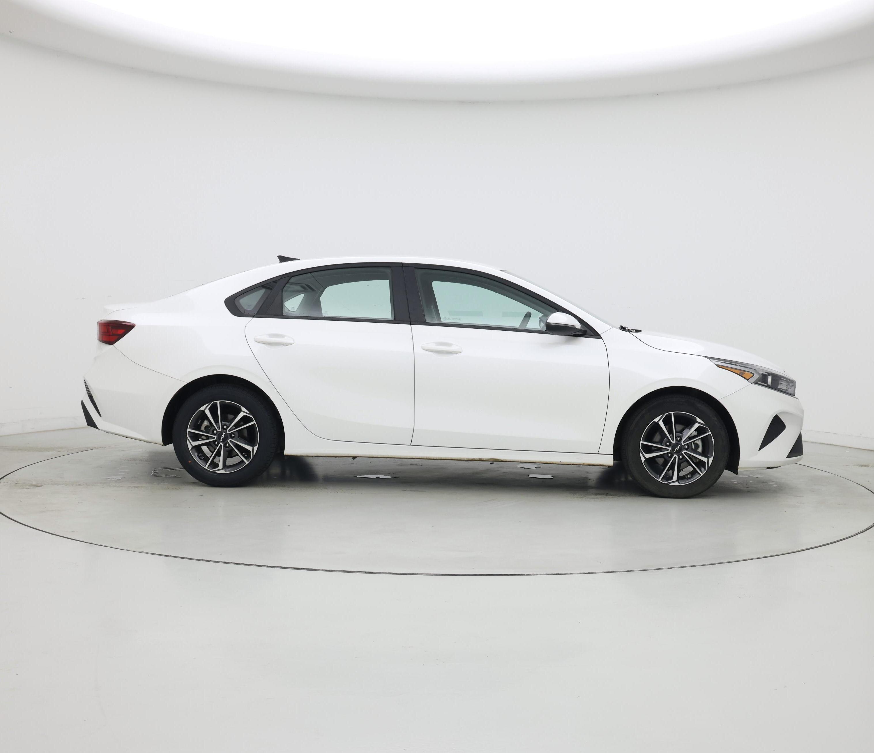 Thumbnail: 2024 Kia Forte - 7