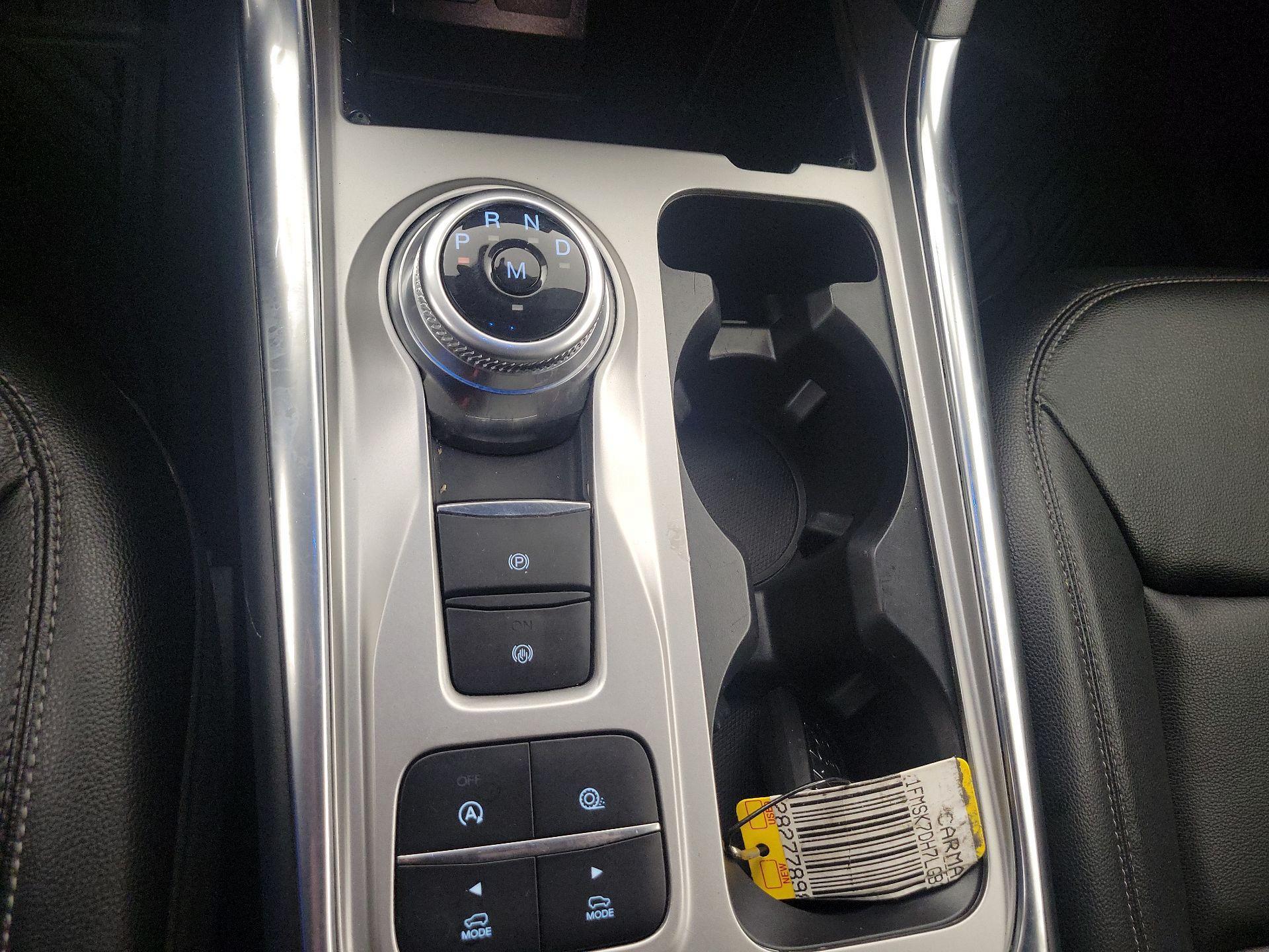 Thumbnail: 2020 Ford Explorer - 18