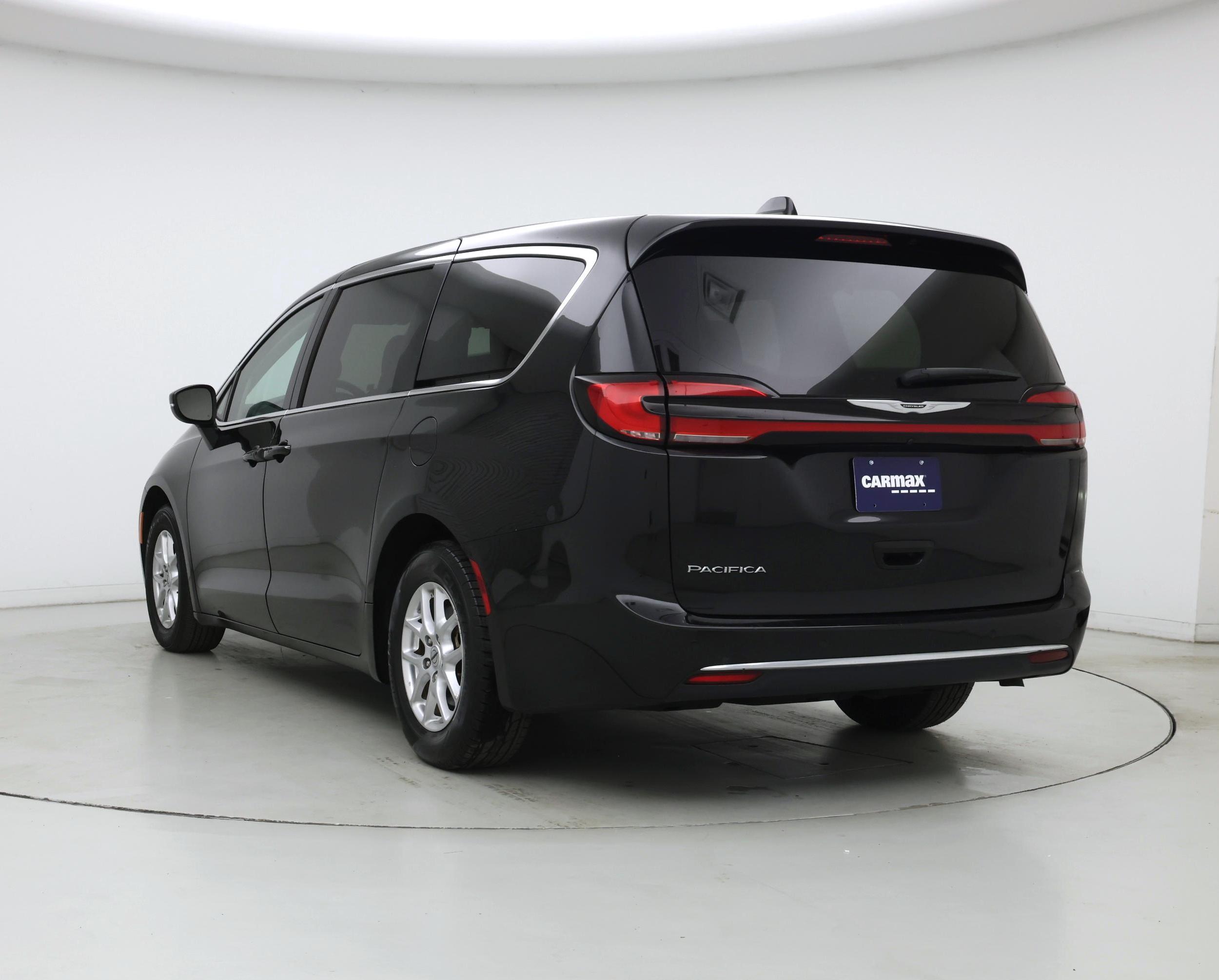 Thumbnail: 2023 Chrysler Pacifica - 2