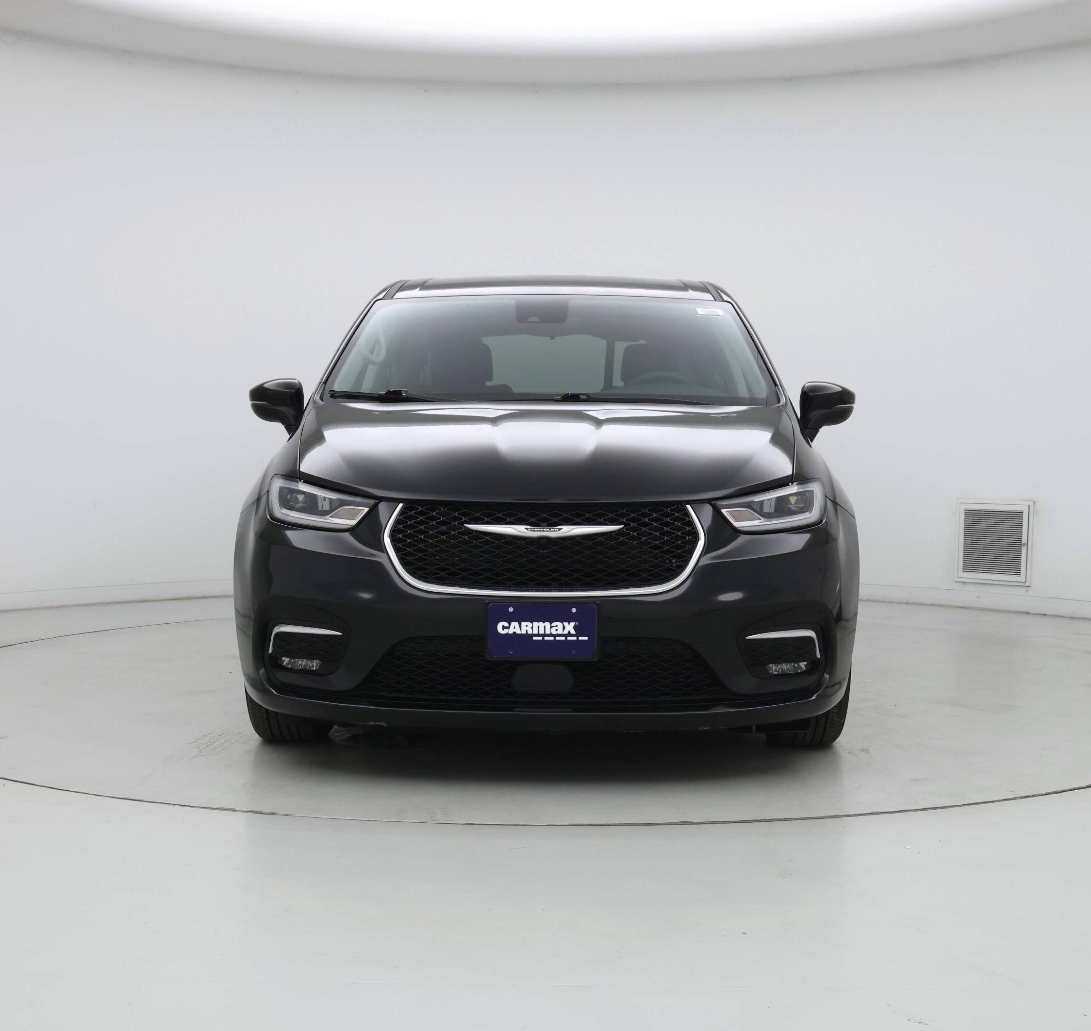 Thumbnail: 2023 Chrysler Pacifica - 5