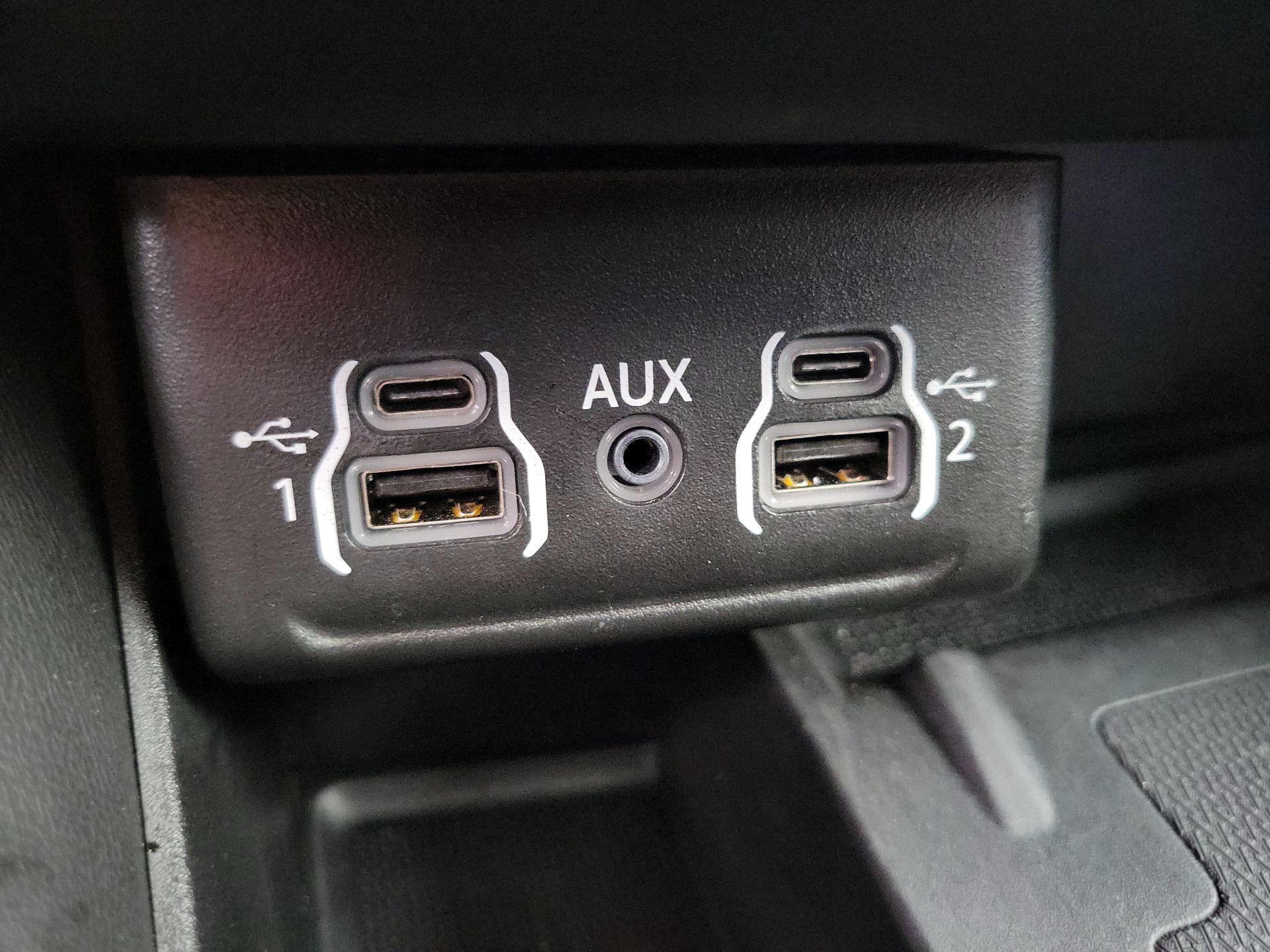 Thumbnail: 2022 Dodge Durango - 19