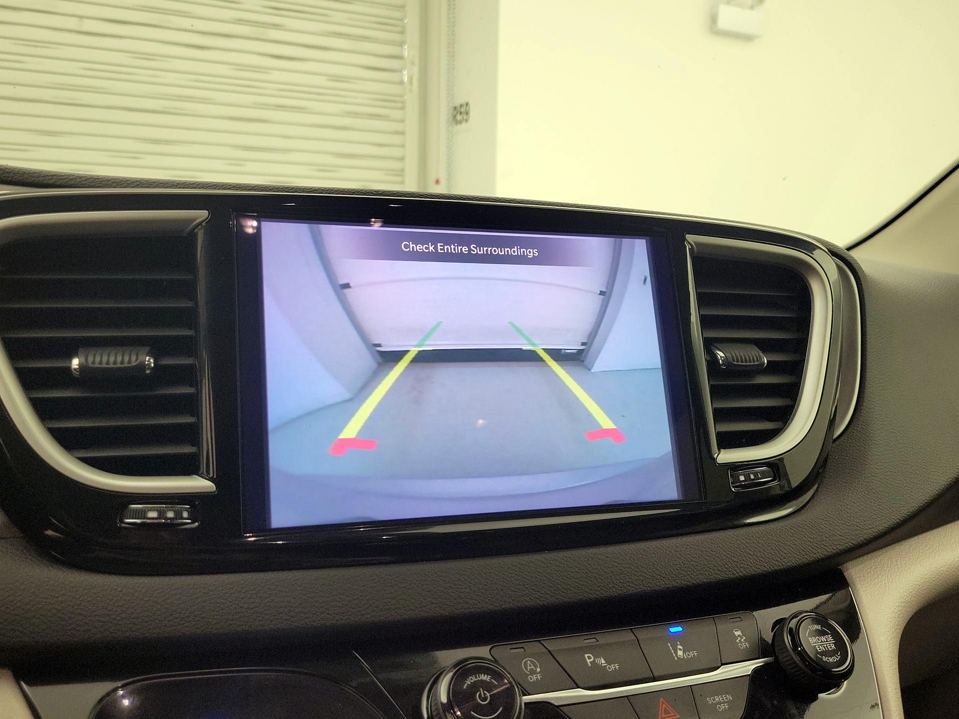 Thumbnail: 2024 Chrysler Pacifica - 14