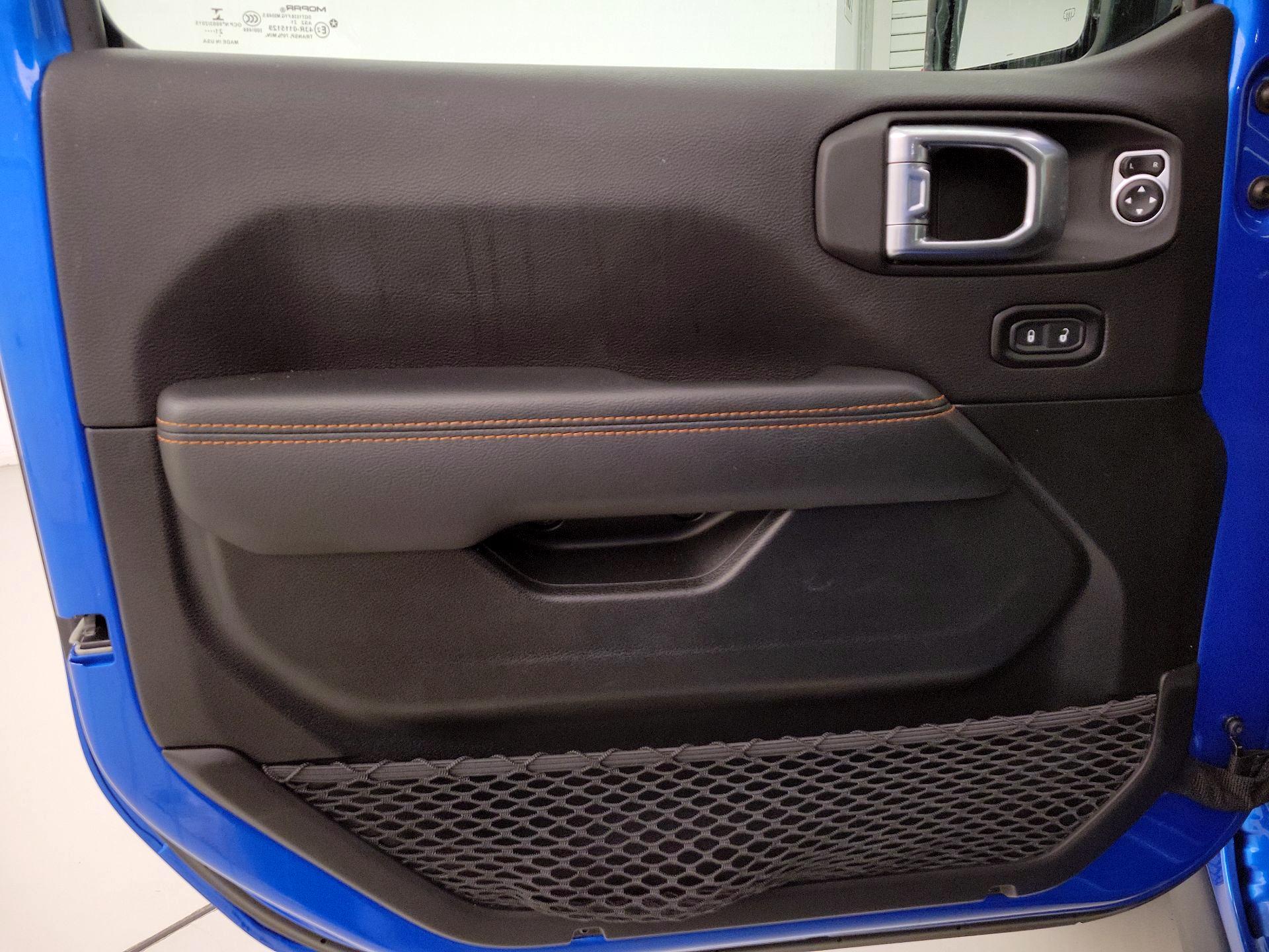 Thumbnail: 2021 Jeep Gladiator - 12