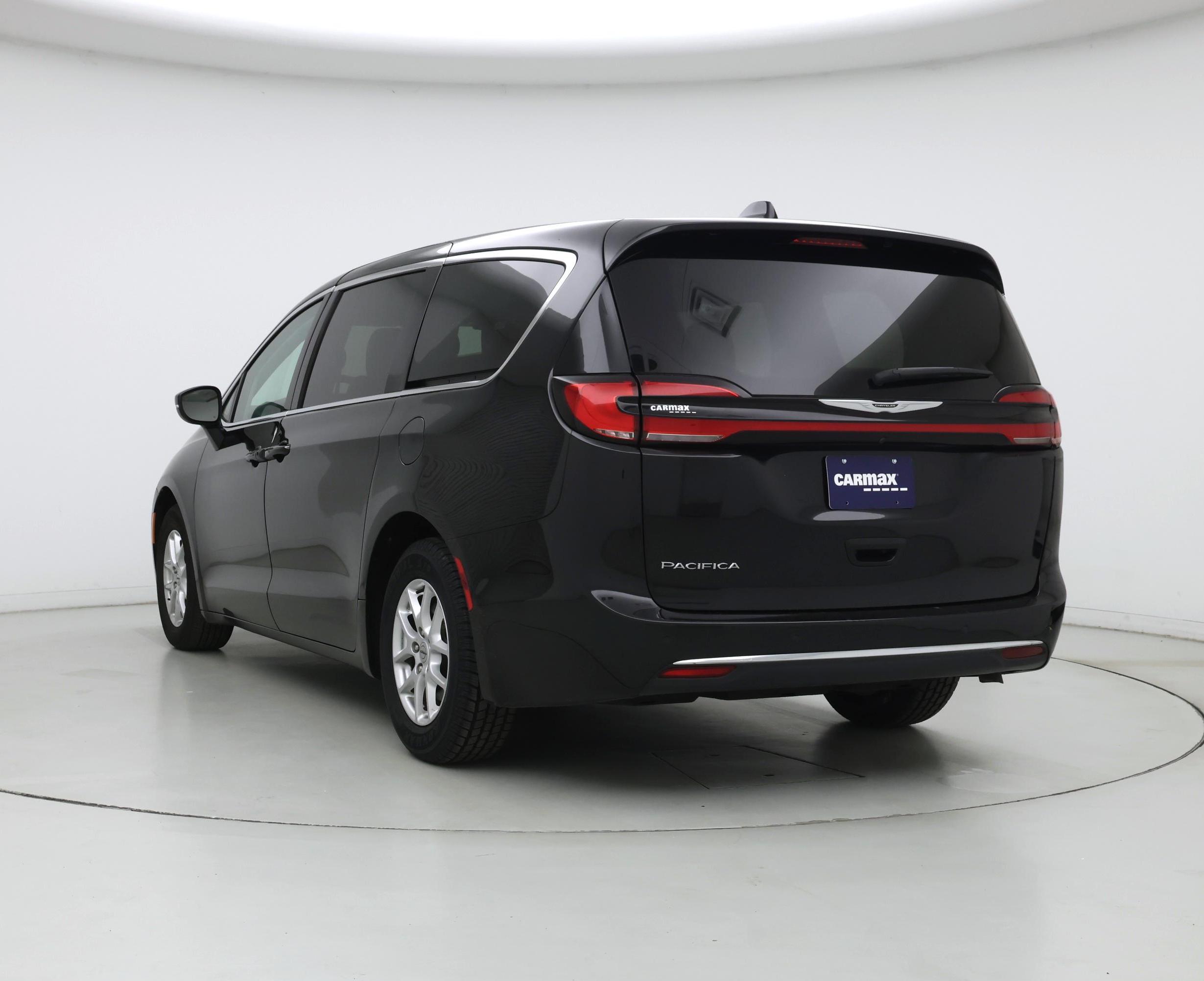 Thumbnail: 2023 Chrysler Pacifica - 2