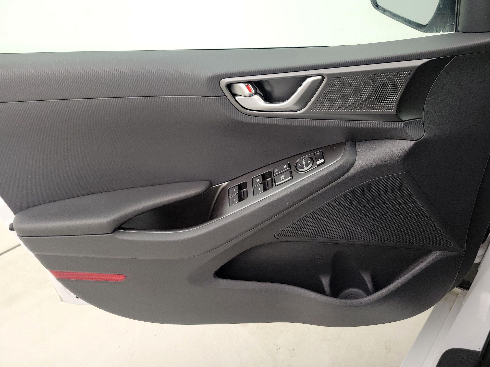 Thumbnail: 2021 Hyundai Ioniq - 12