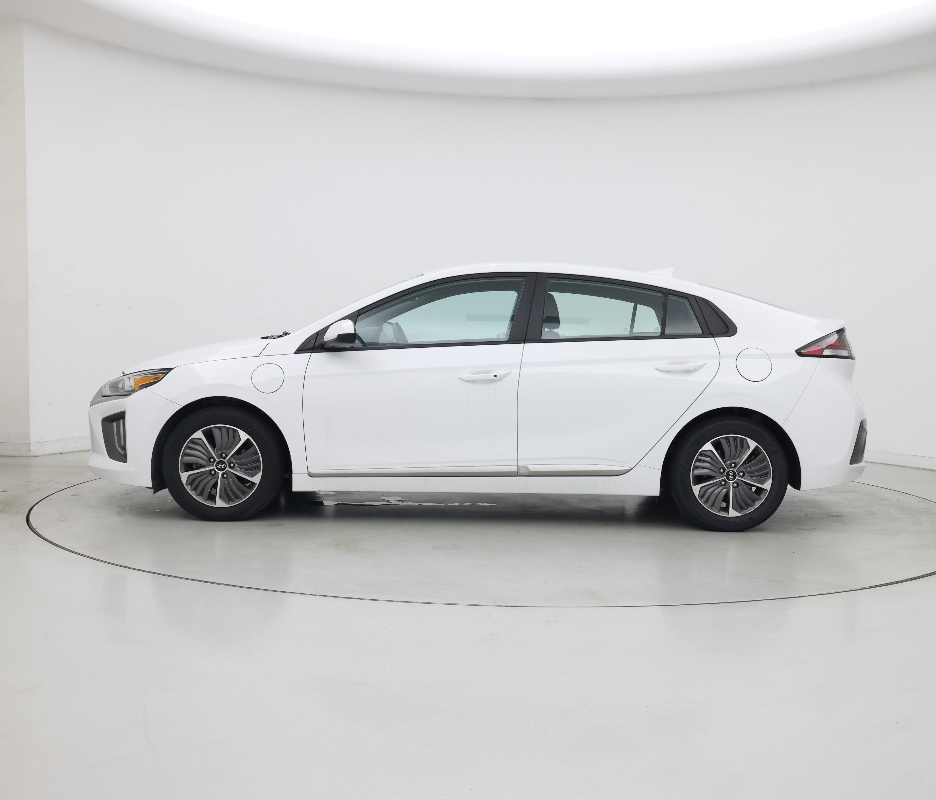Thumbnail: 2021 Hyundai Ioniq - 3