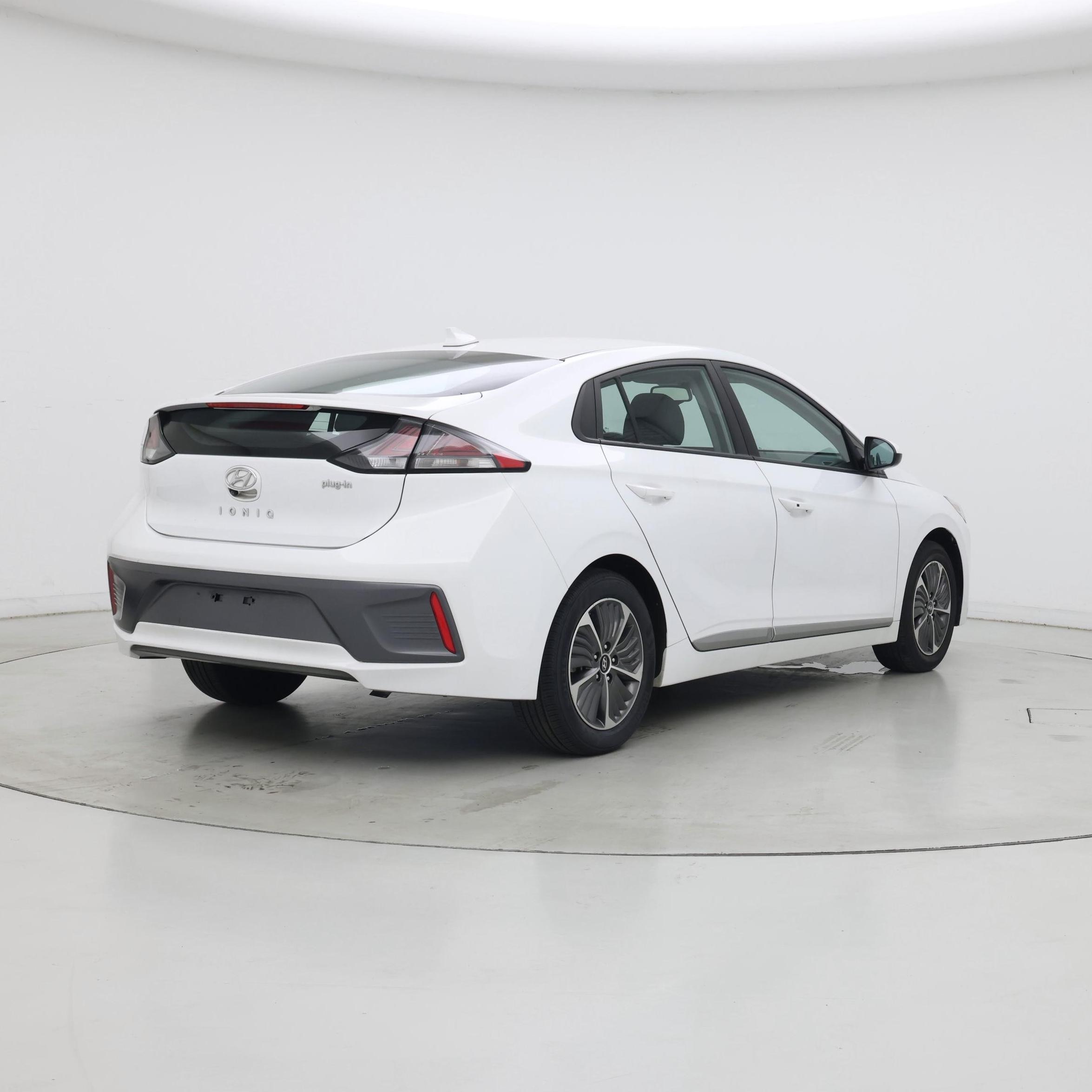Thumbnail: 2021 Hyundai Ioniq - 8