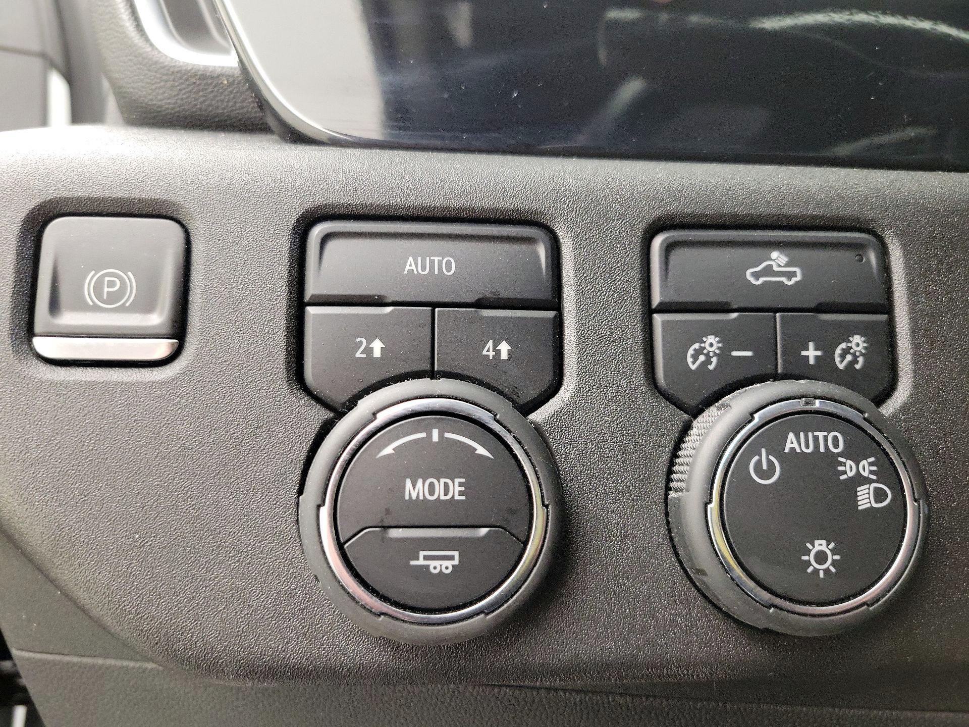 Thumbnail: 2023 Chevrolet Silverado 1500 - 13