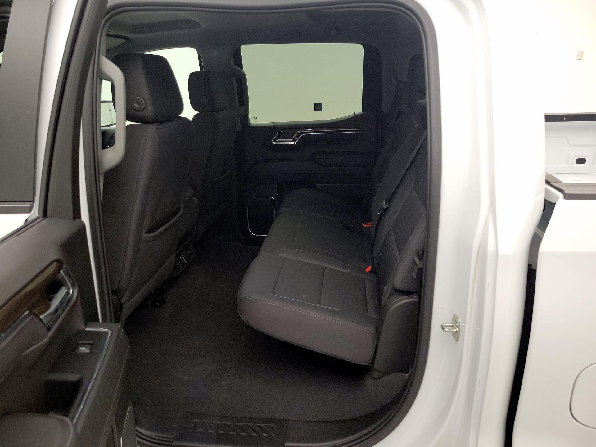 Thumbnail: 2023 Chevrolet Silverado 1500 - 20