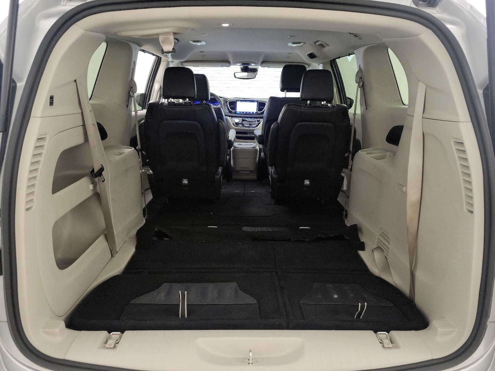 2024 Chrysler Pacifica Touring L - Photo 23