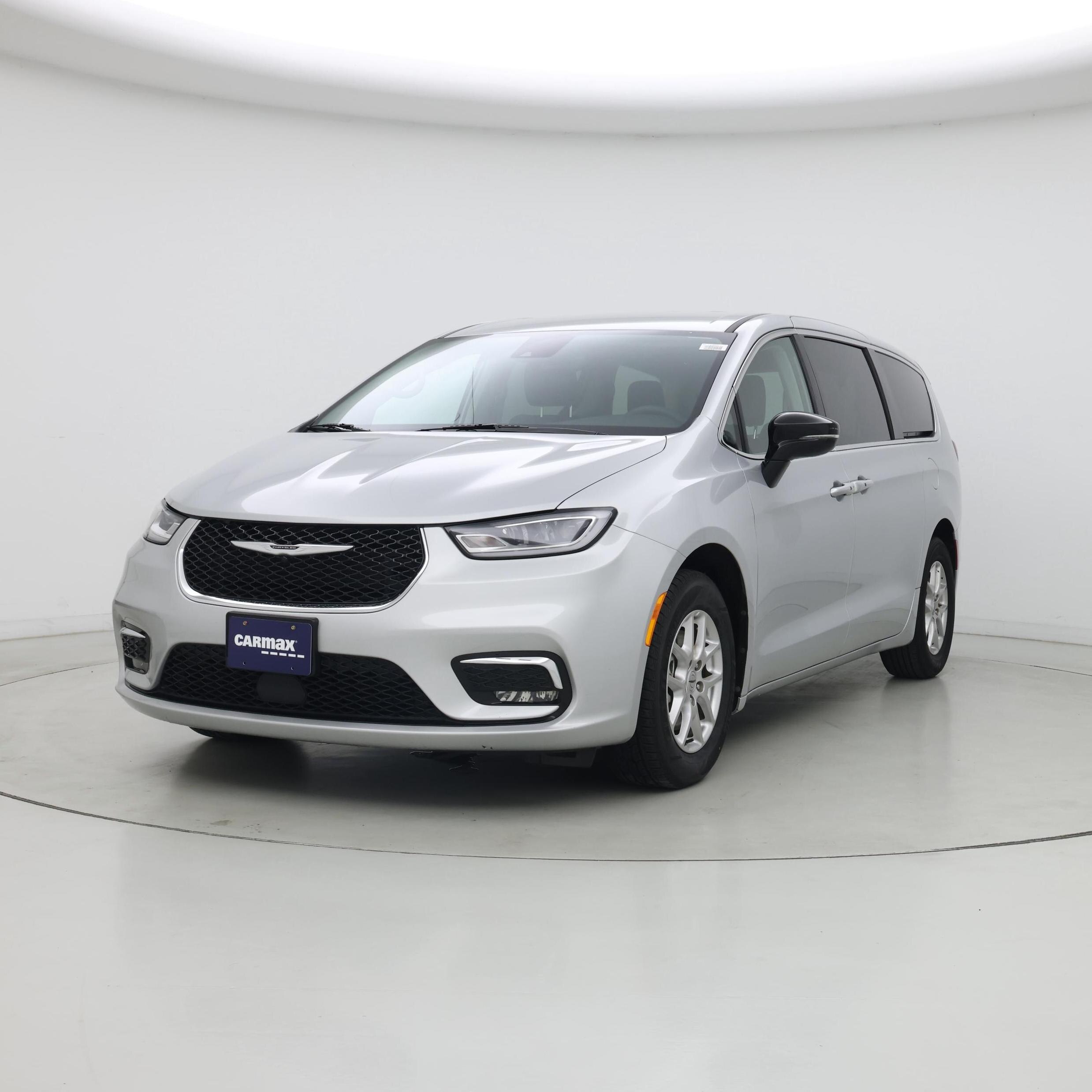 Thumbnail: 2024 Chrysler Pacifica - 4