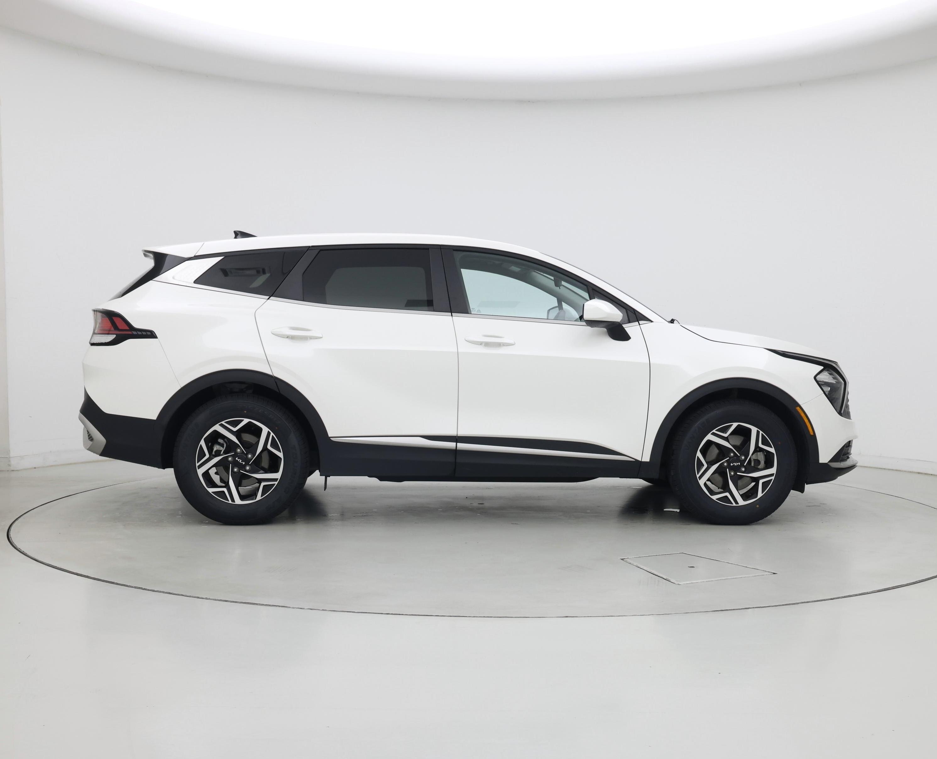 Thumbnail: 2023 Kia Sportage - 7