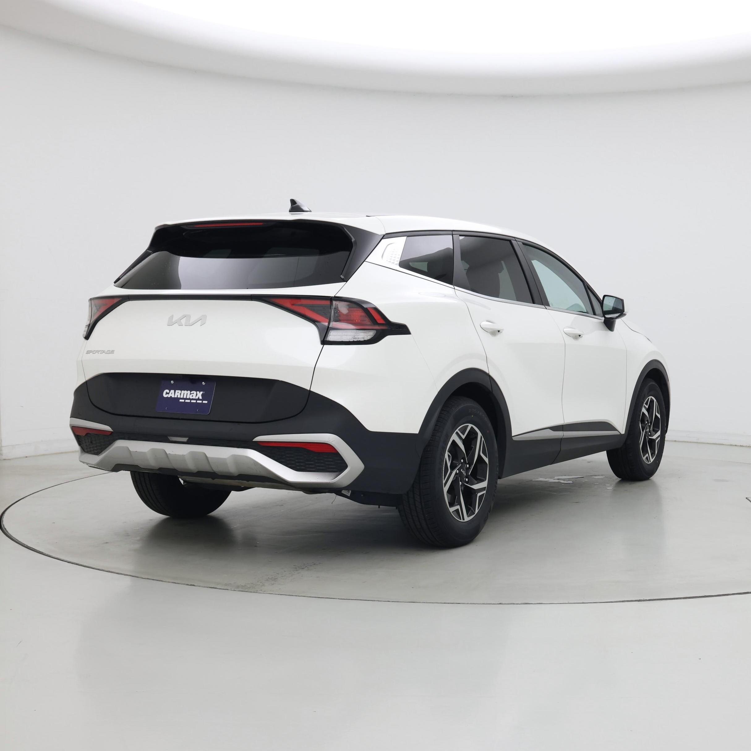Thumbnail: 2023 Kia Sportage - 8