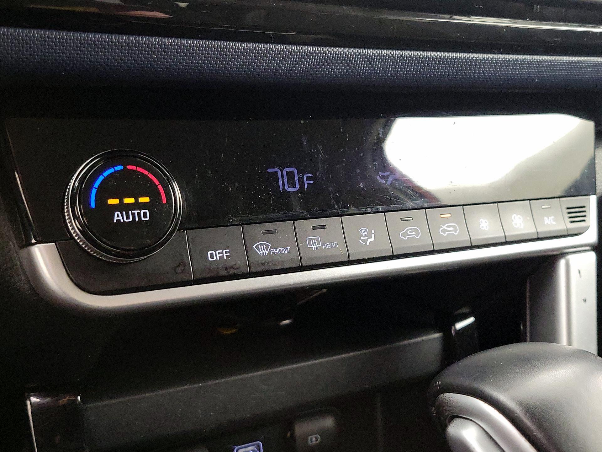 Thumbnail: 2023 Kia Seltos - 16