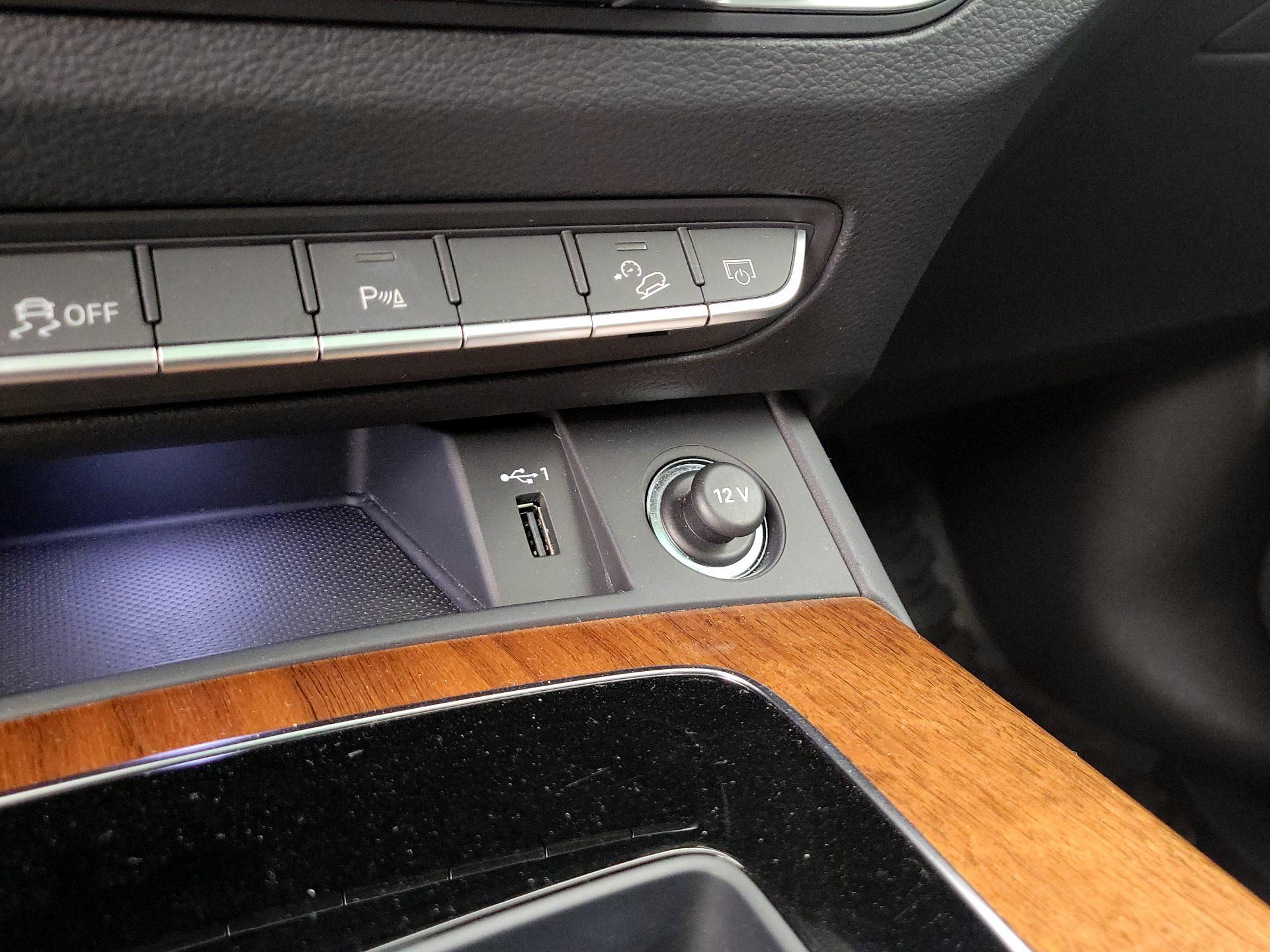 Thumbnail: 2023 Audi Q5 - 18