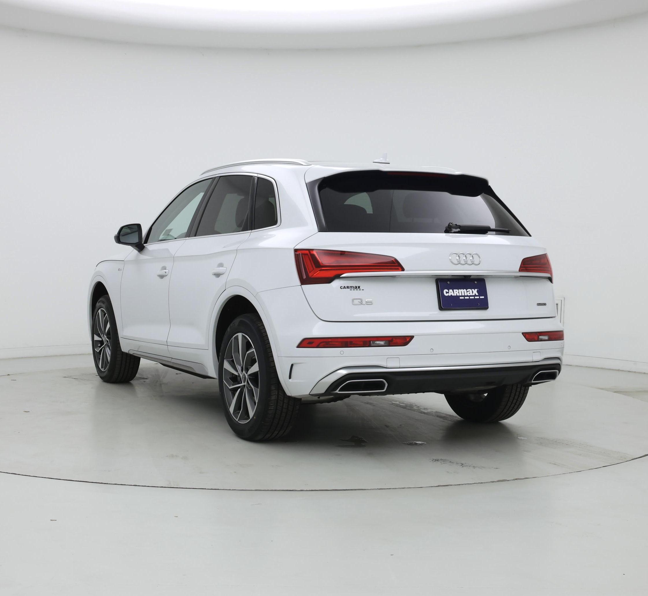 Thumbnail: 2023 Audi Q5 - 2