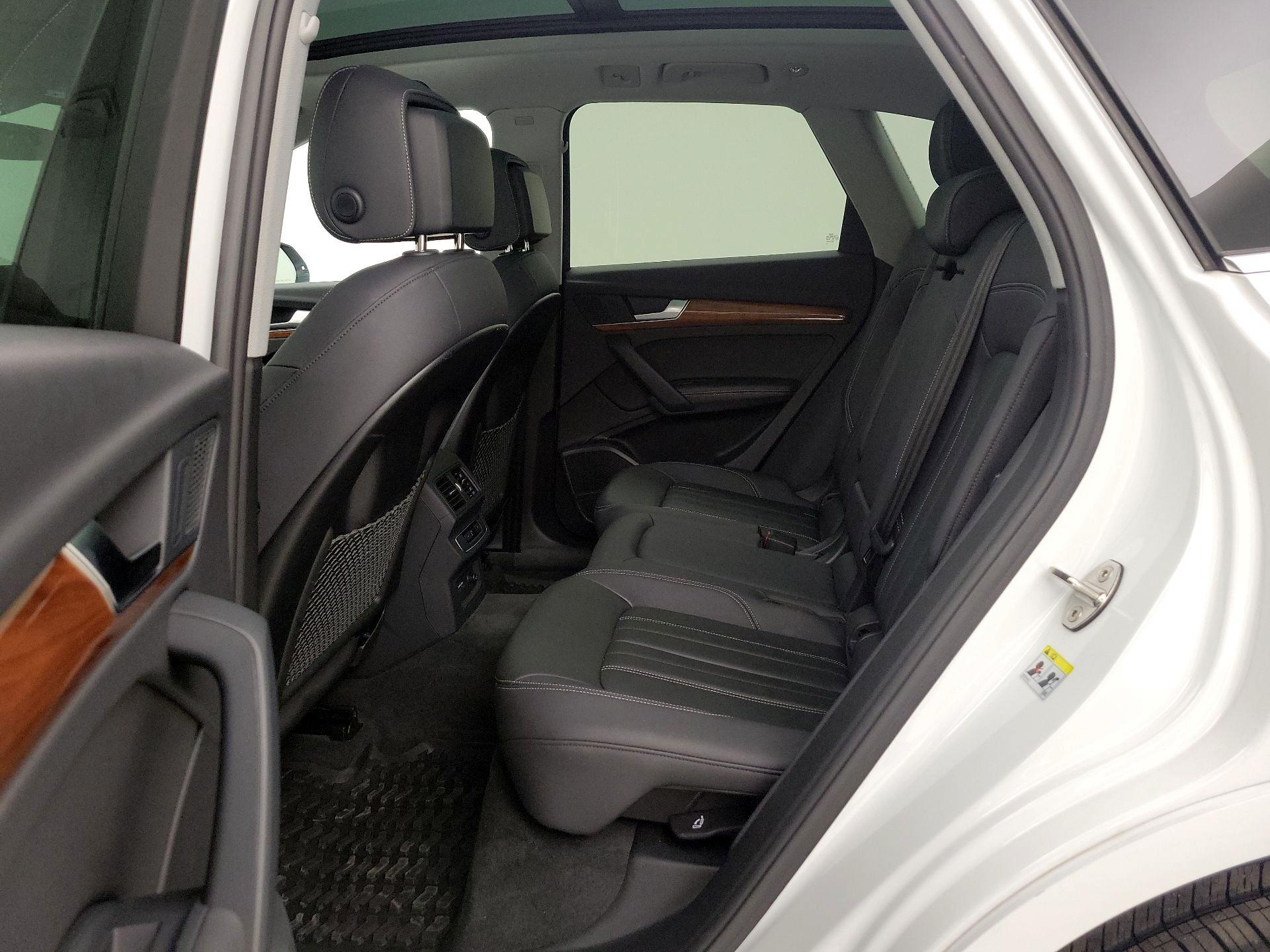 Thumbnail: 2023 Audi Q5 - 20