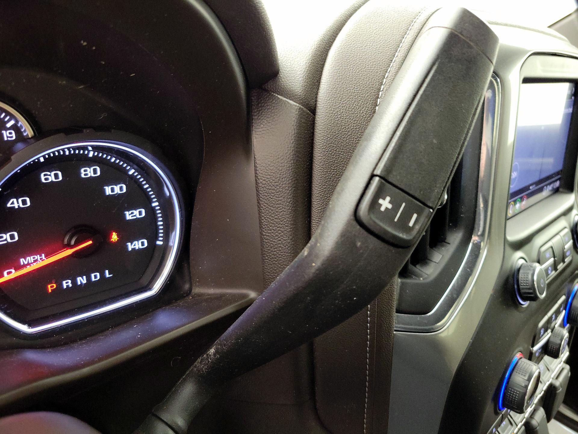 Thumbnail: 2020 Chevrolet Silverado 1500 - 17