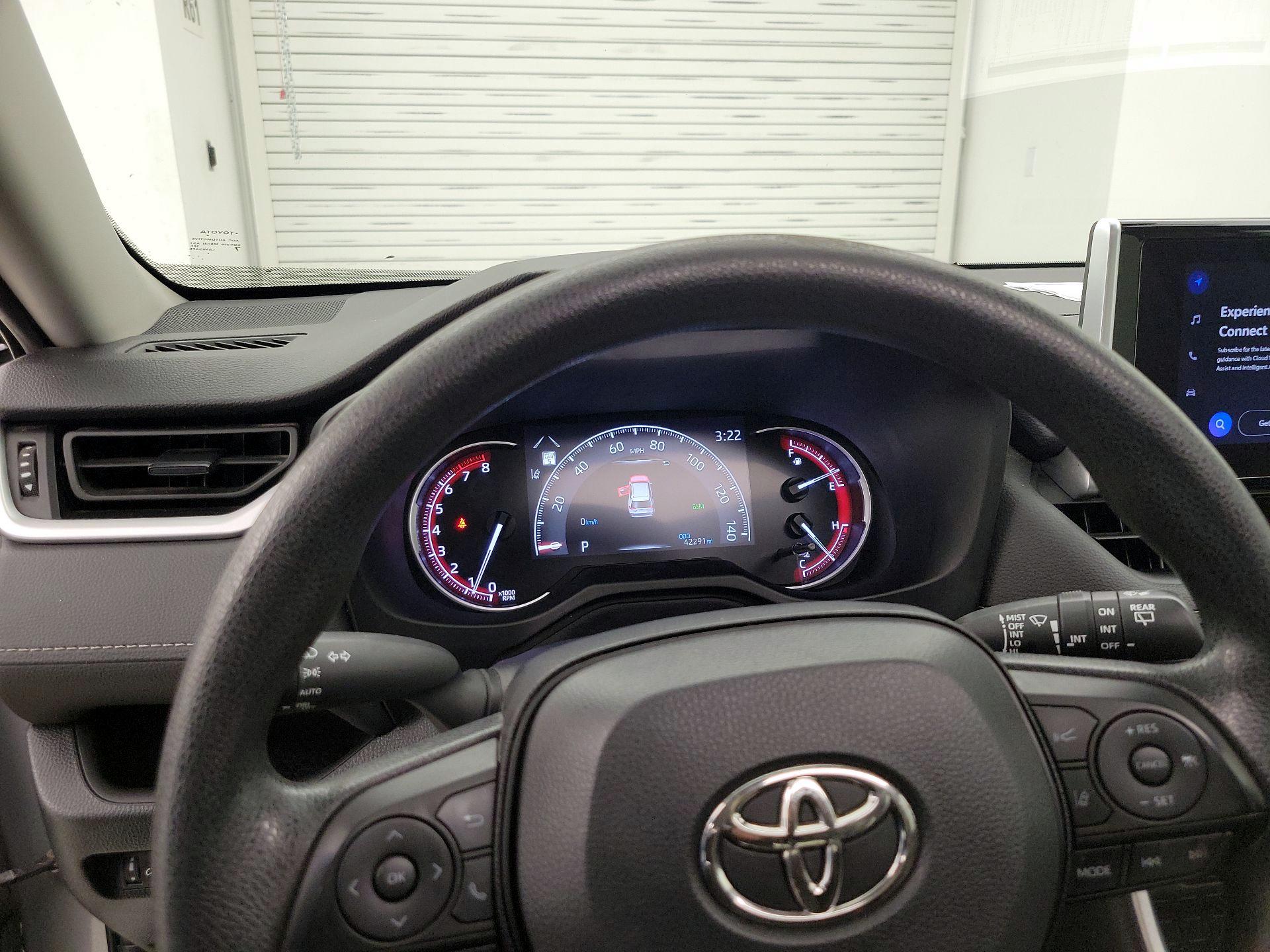 Thumbnail: 2023 Toyota RAV4 - 9