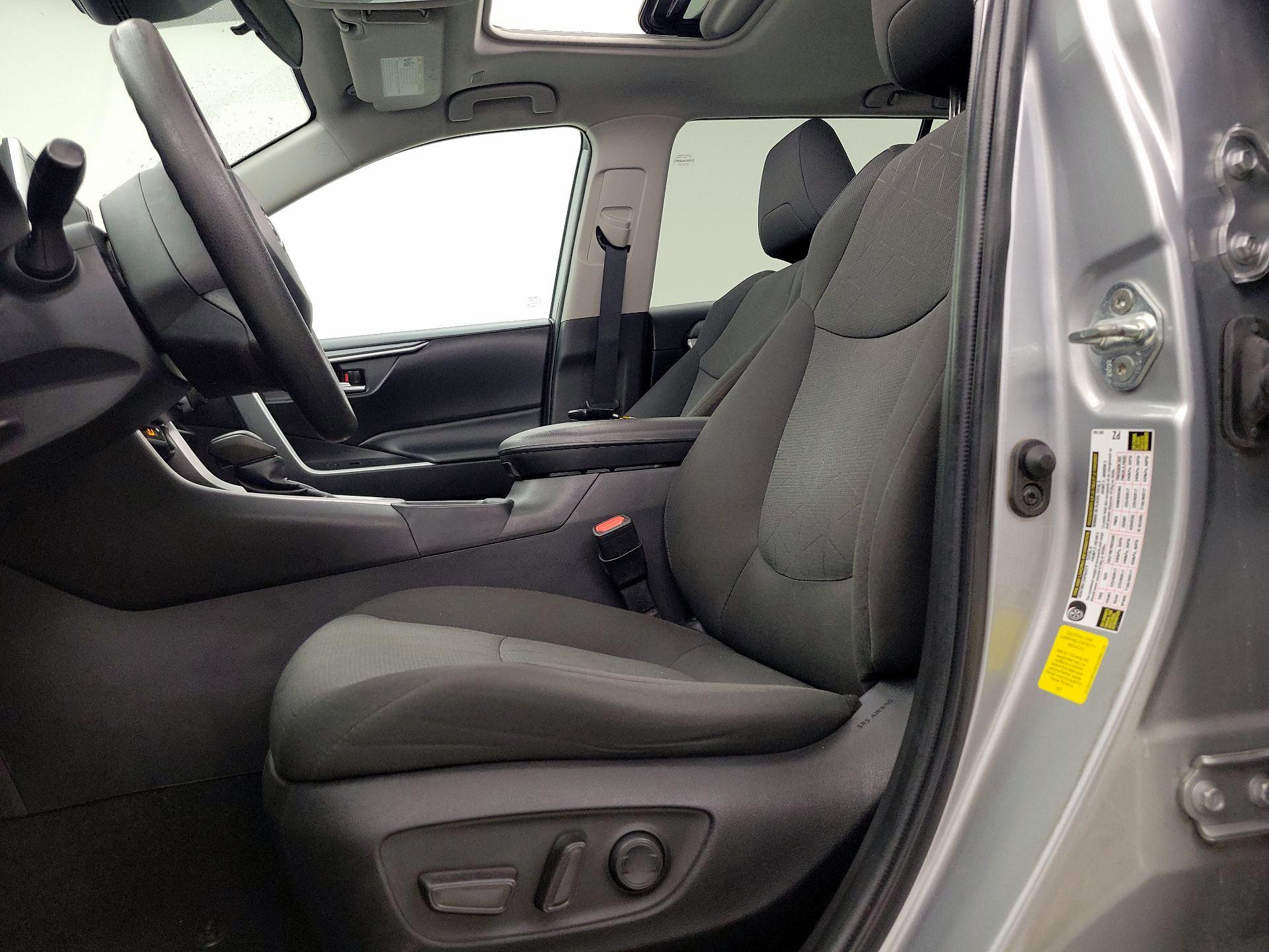 Thumbnail: 2023 Toyota RAV4 - 11