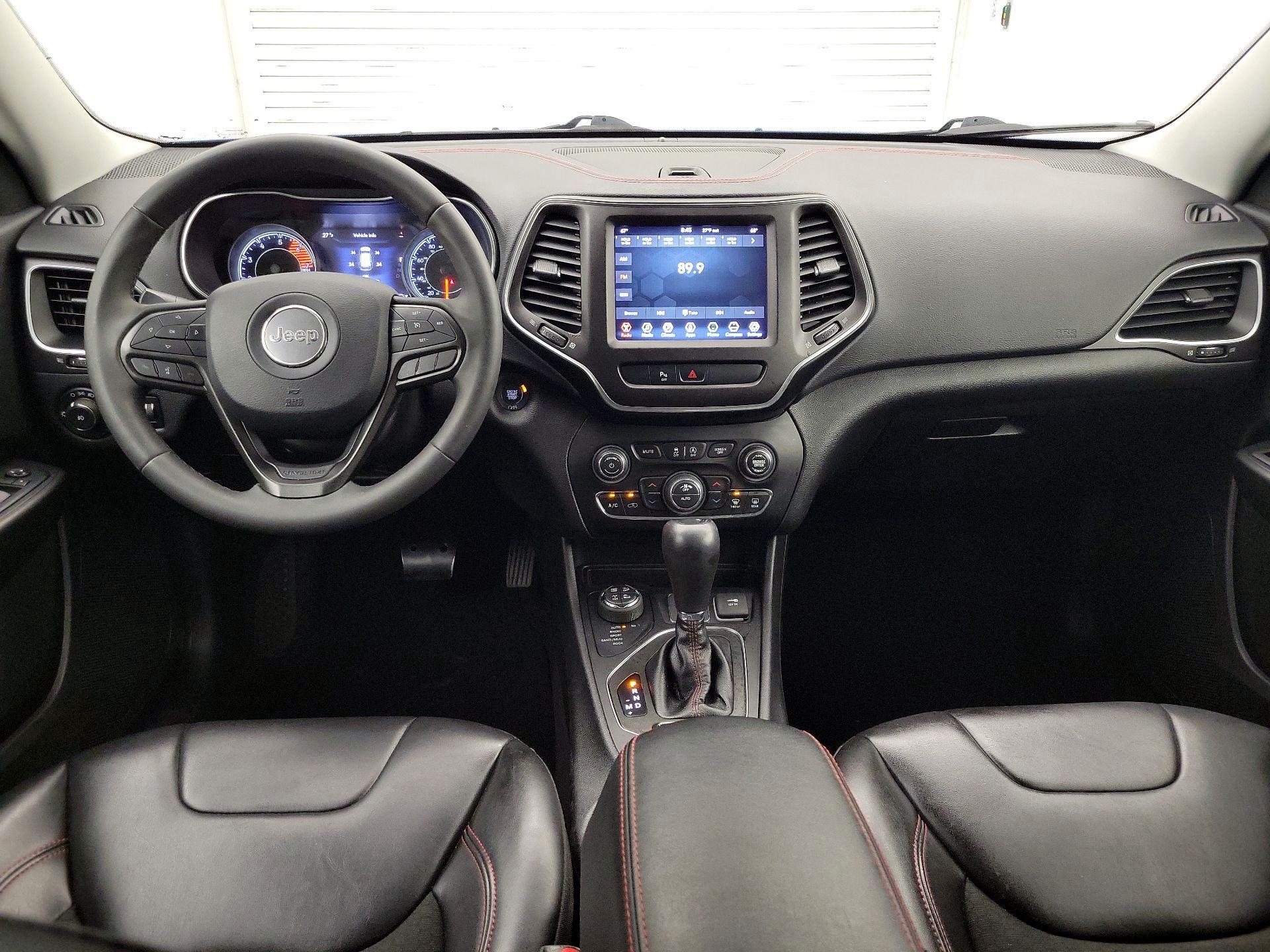 Thumbnail: 2020 Jeep Cherokee - 9