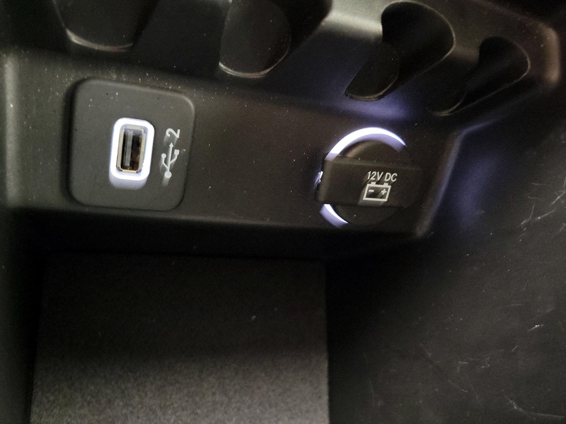 Thumbnail: 2020 Jeep Cherokee - 18