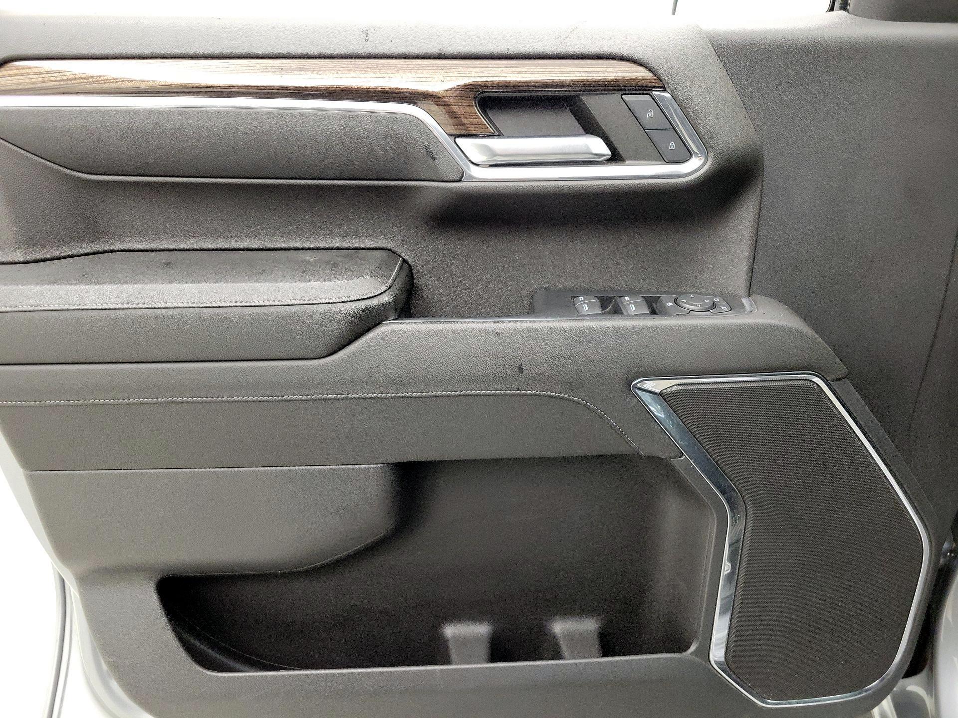 Thumbnail: 2023 Chevrolet Silverado 1500 - 12