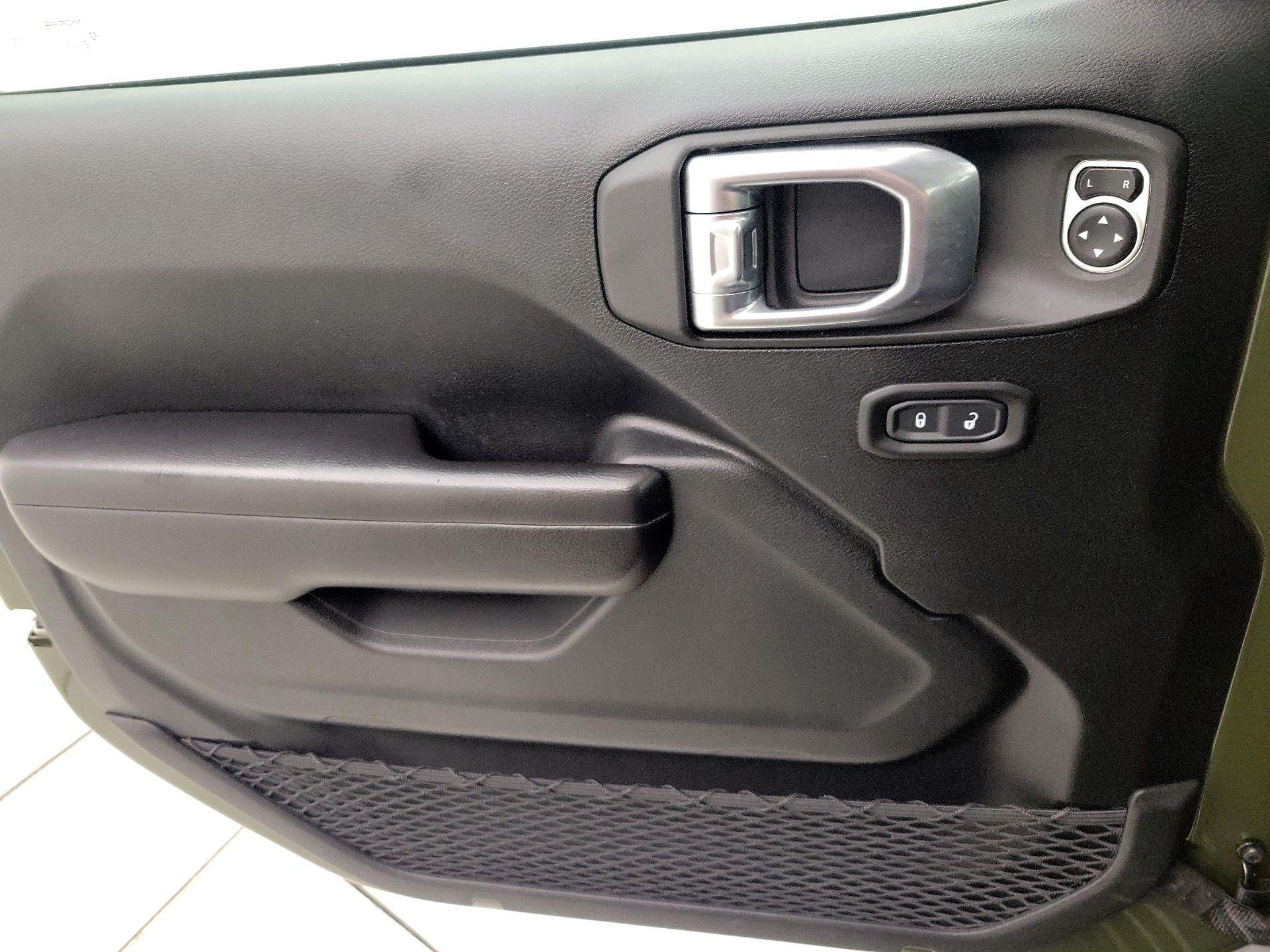 Thumbnail: 2020 Jeep Wrangler - 12