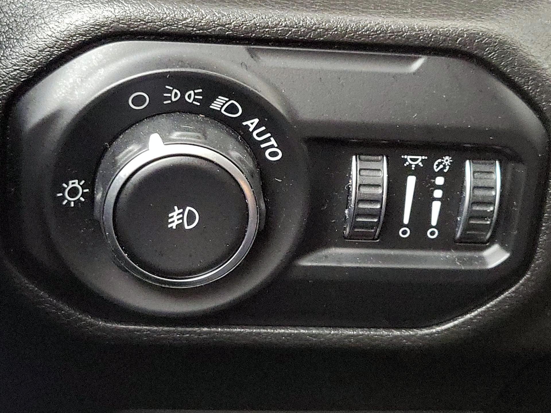 Thumbnail: 2020 Jeep Wrangler - 13