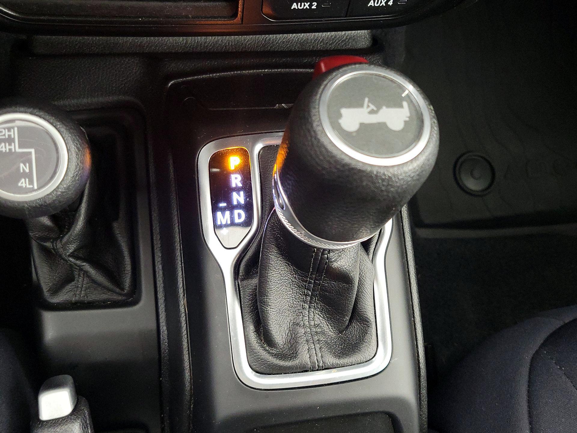 Thumbnail: 2020 Jeep Wrangler - 17