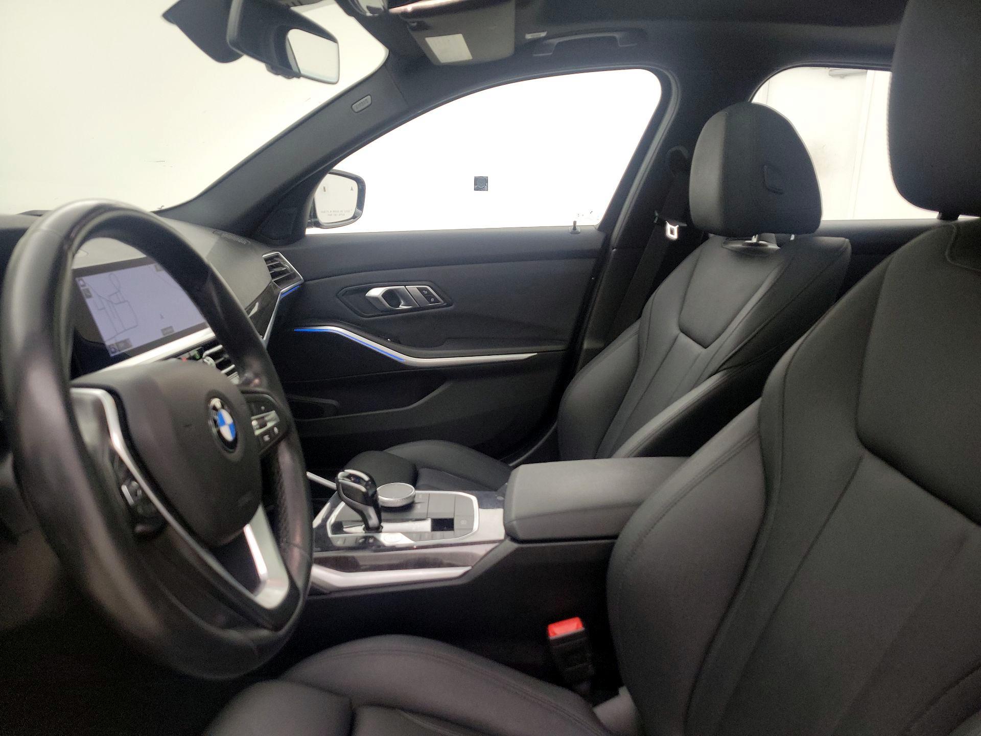 Thumbnail: 2021 BMW 3 Series - 11