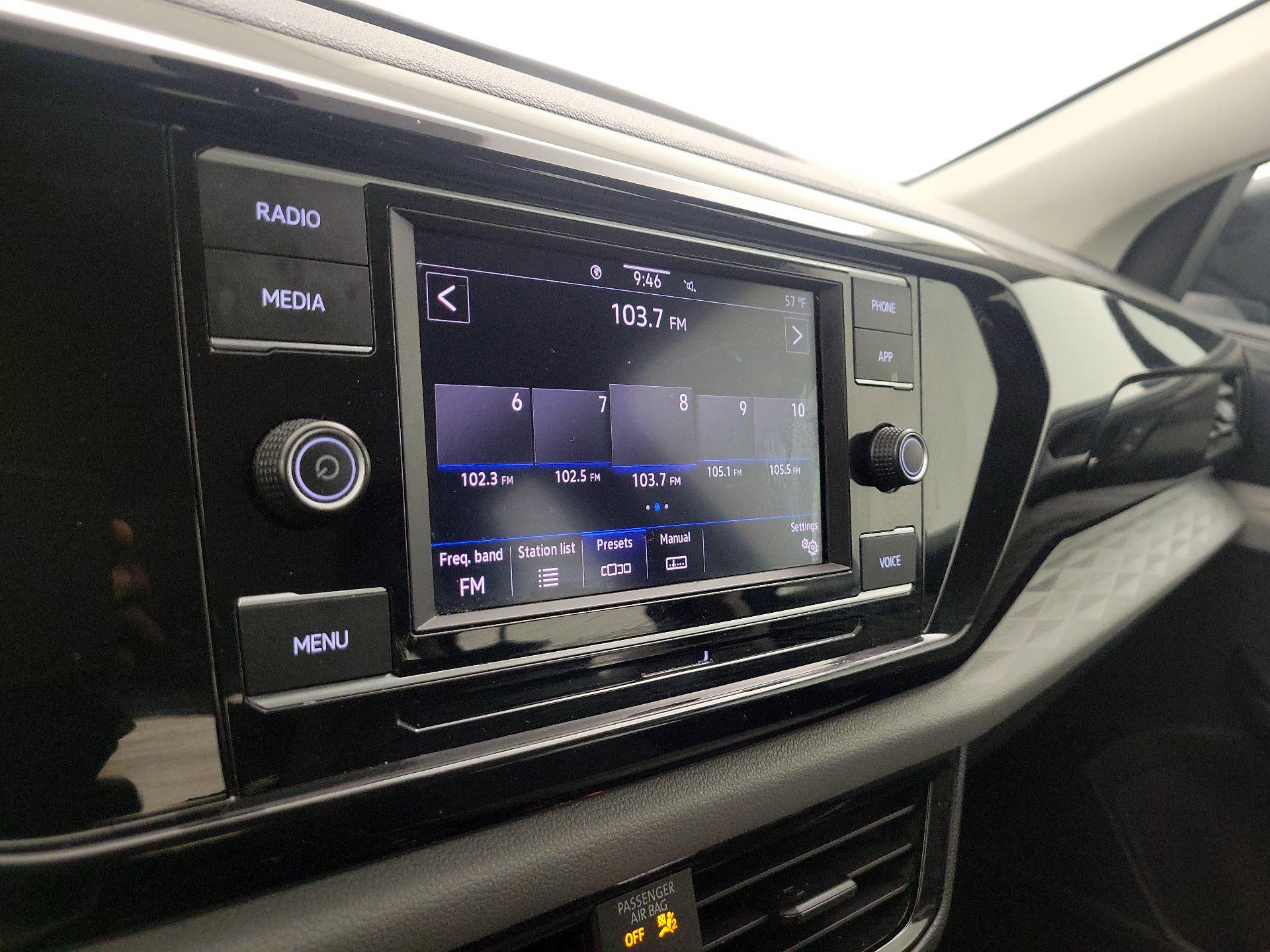 Thumbnail: 2023 Volkswagen Taos - 15