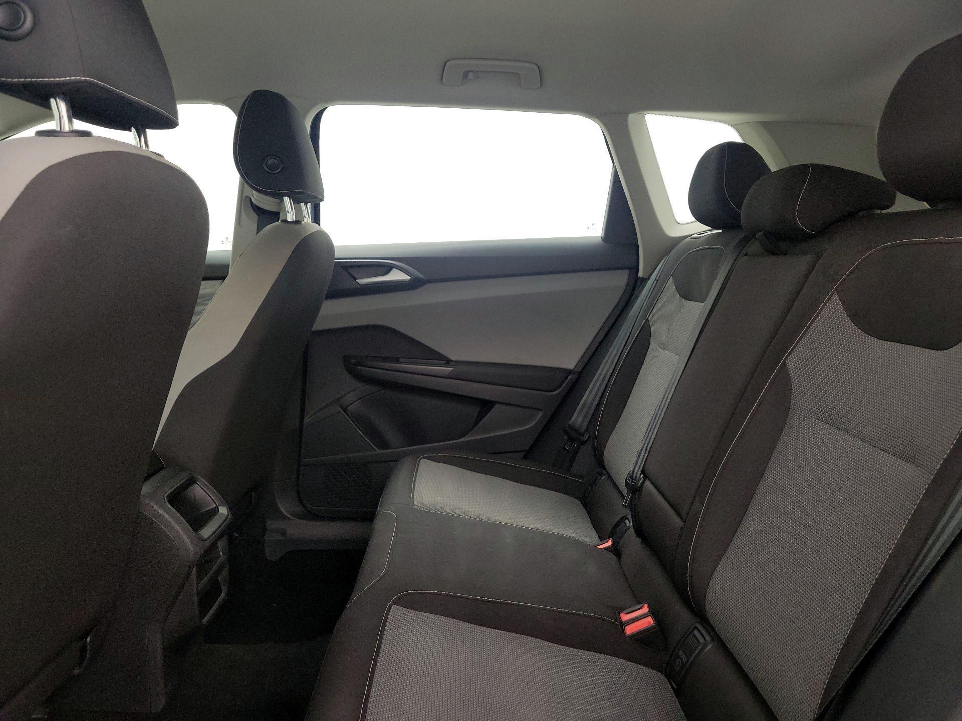 Thumbnail: 2023 Volkswagen Taos - 19