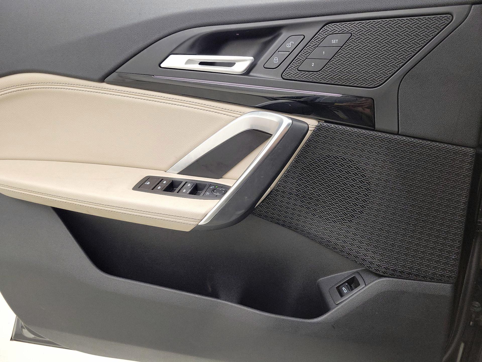 Thumbnail: 2023 BMW X1 - 12