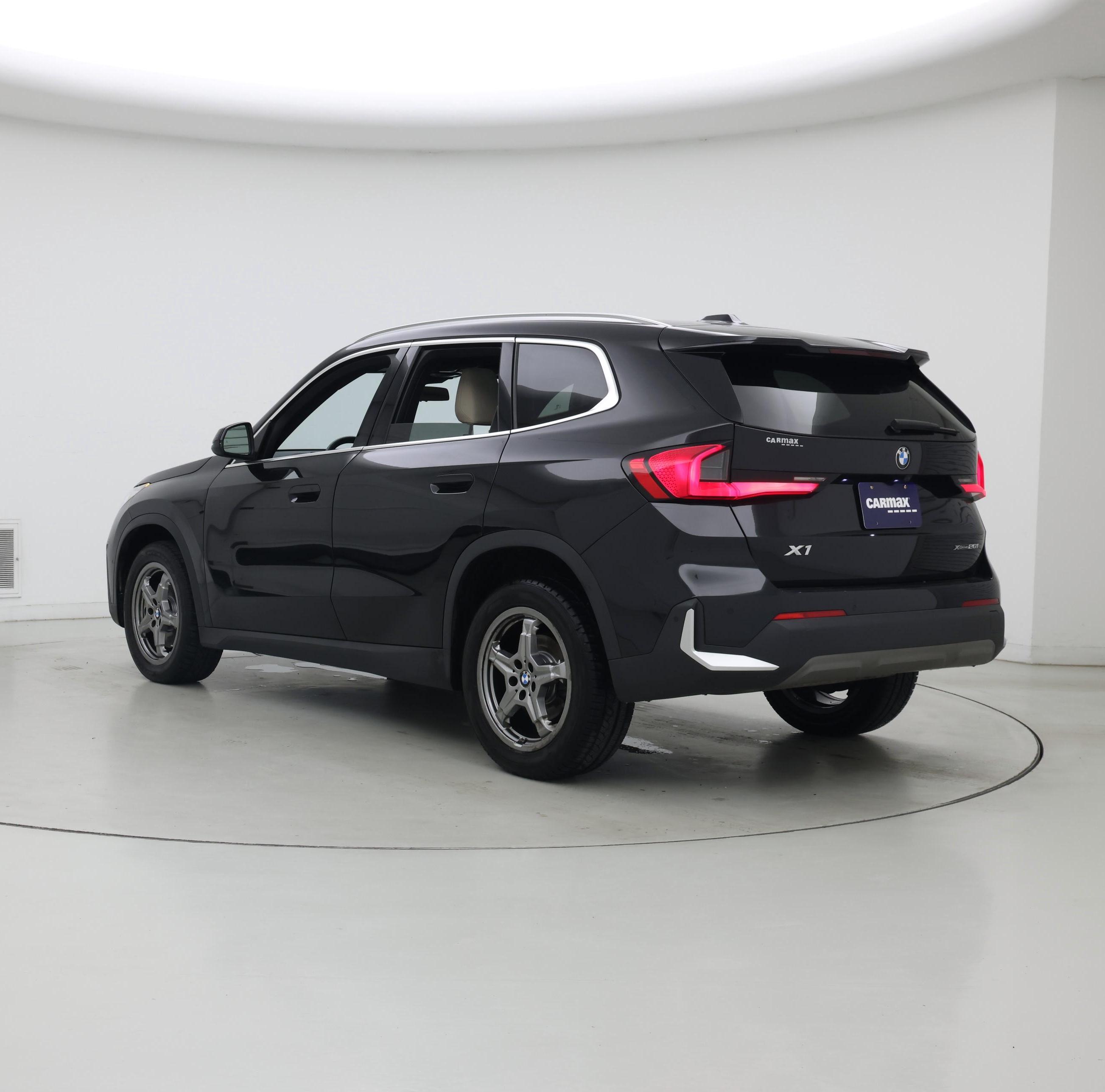 Thumbnail: 2023 BMW X1 - 2