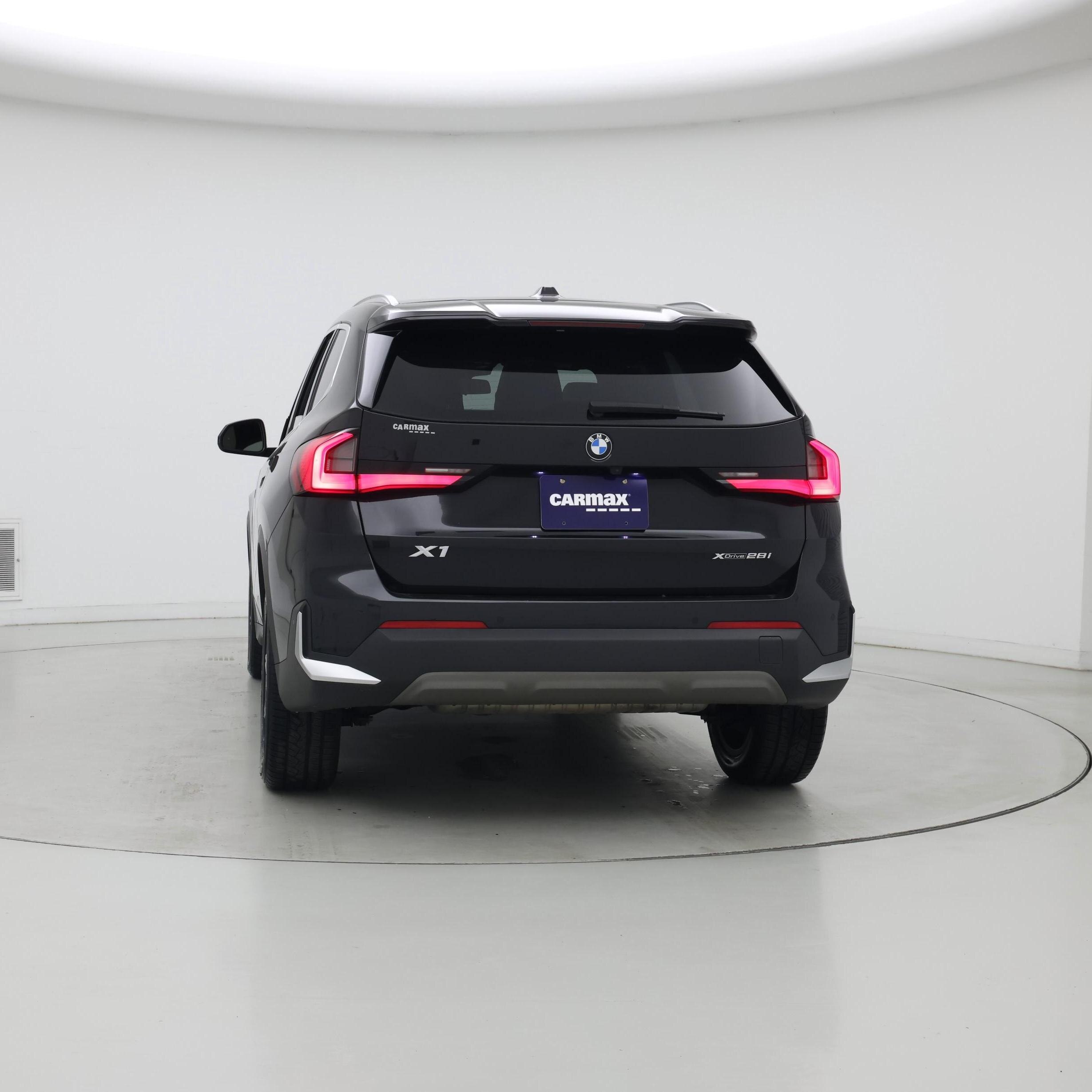 Thumbnail: 2023 BMW X1 - 6