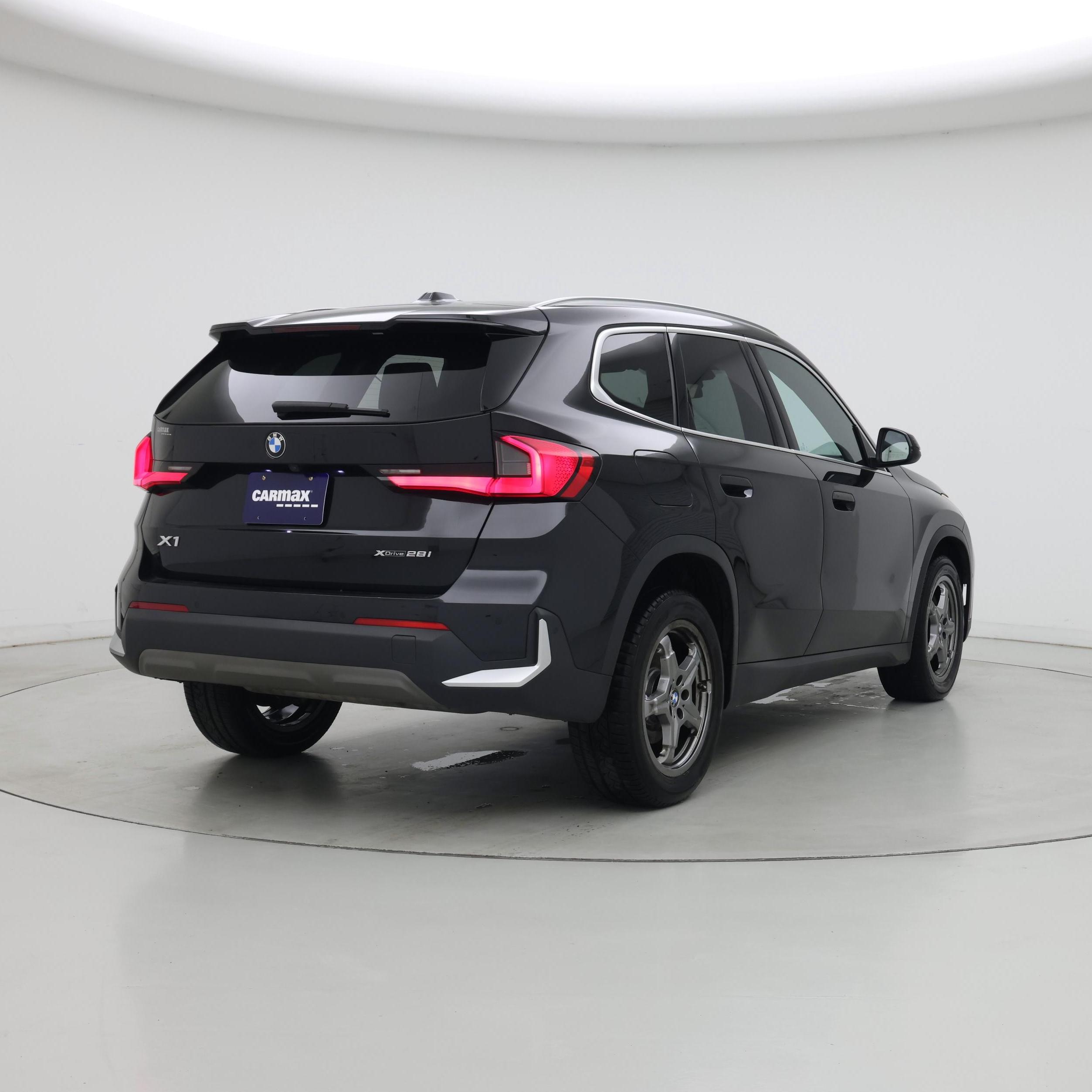 Thumbnail: 2023 BMW X1 - 8