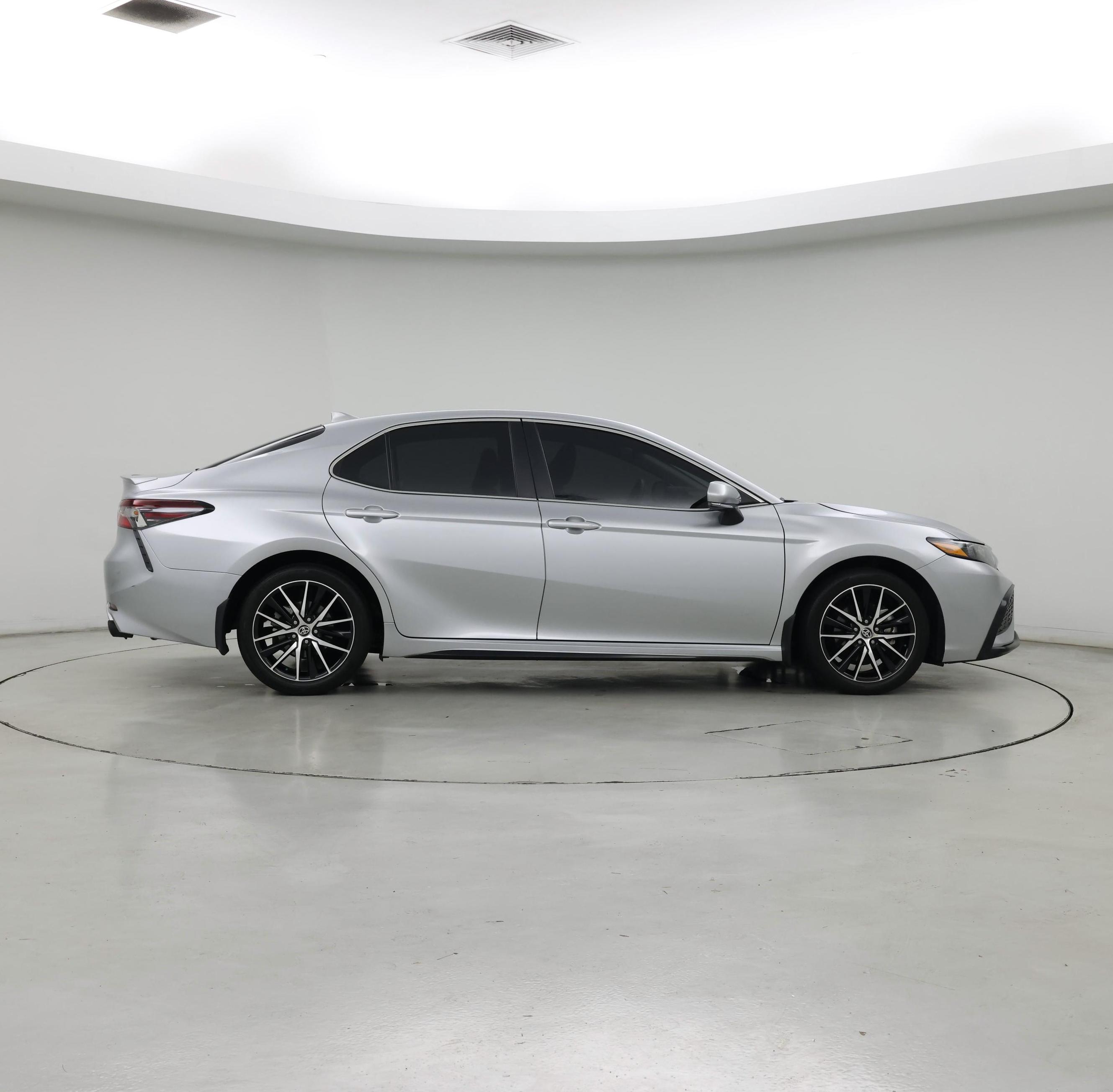 Thumbnail: 2023 Toyota Camry - 7