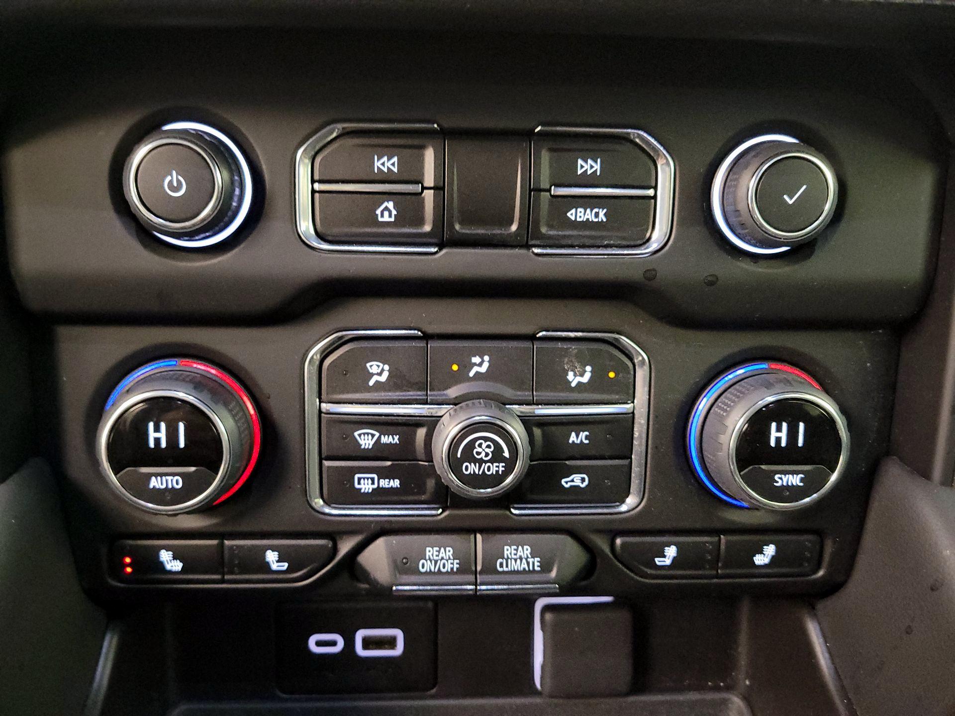 Thumbnail: 2023 Chevrolet Tahoe - 17