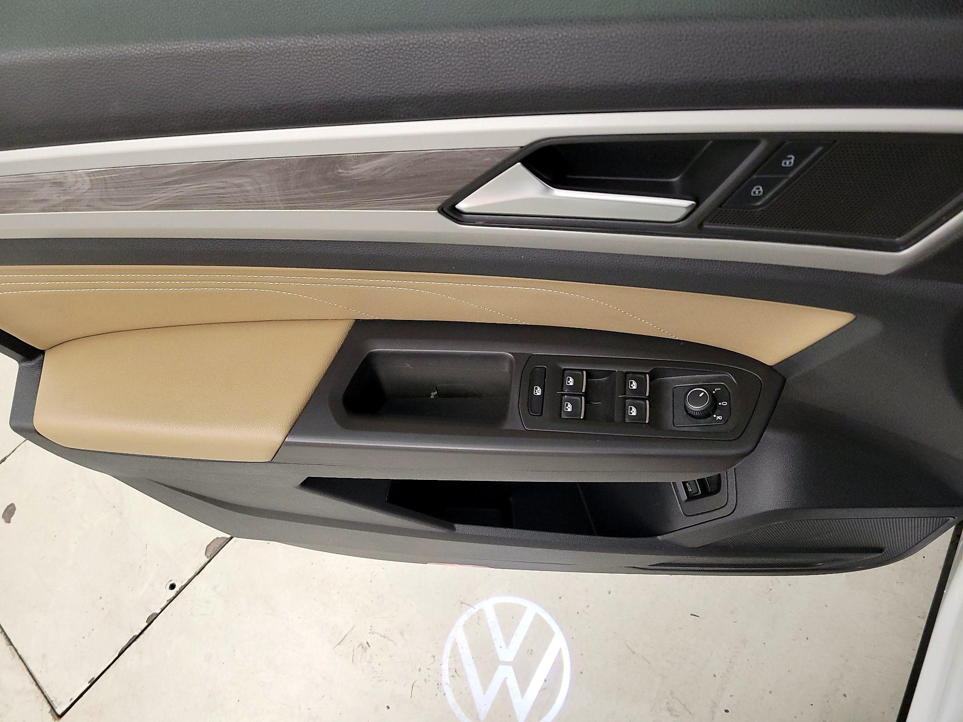 Thumbnail: 2022 Volkswagen Atlas - 12