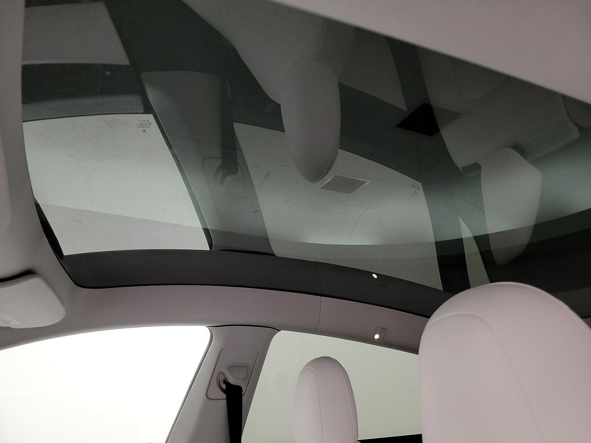 Thumbnail: 2021 Tesla Model Y - 18