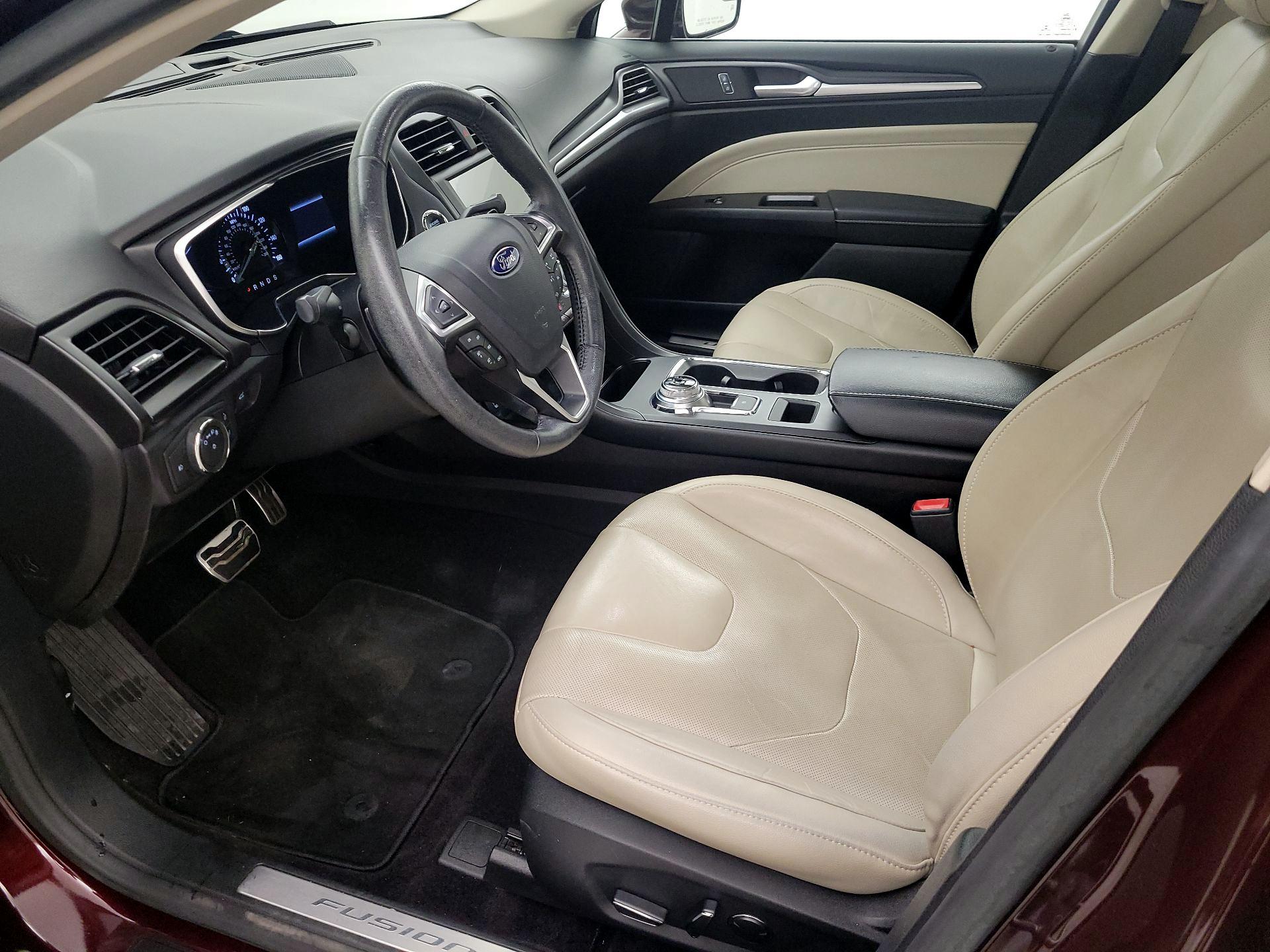 Thumbnail: 2017 Ford Fusion - 11