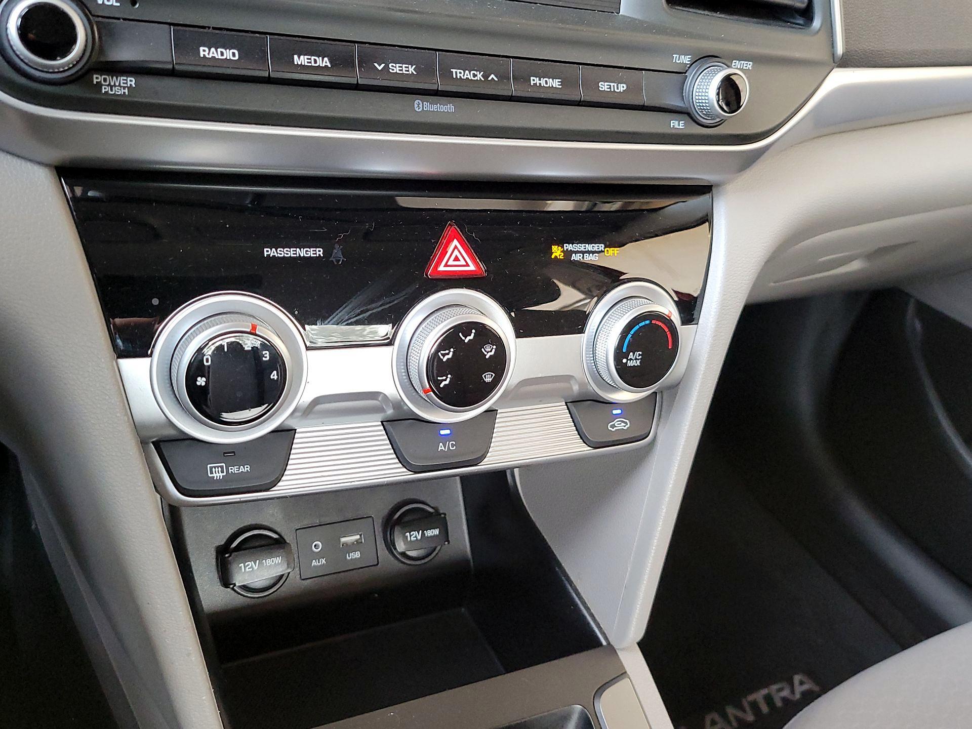 Thumbnail: 2019 Hyundai Elantra - 16