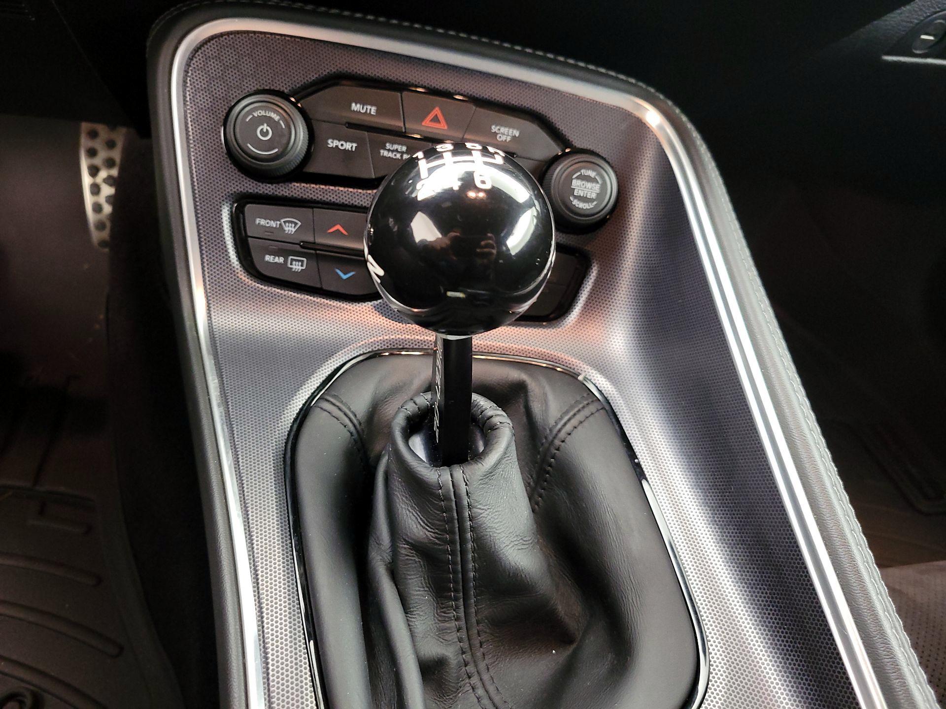 Thumbnail: 2018 Dodge Challenger - 18