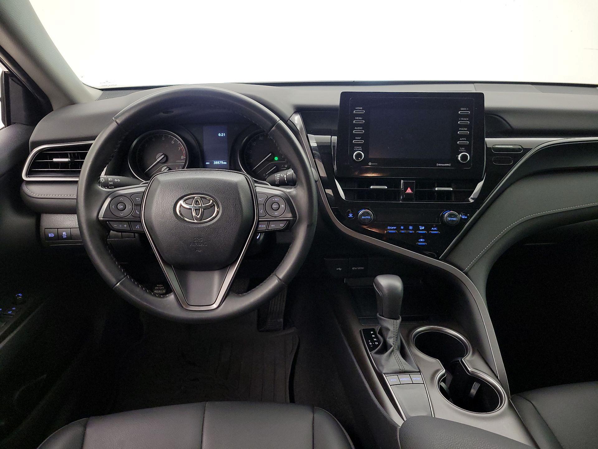 Thumbnail: 2023 Toyota Camry - 10