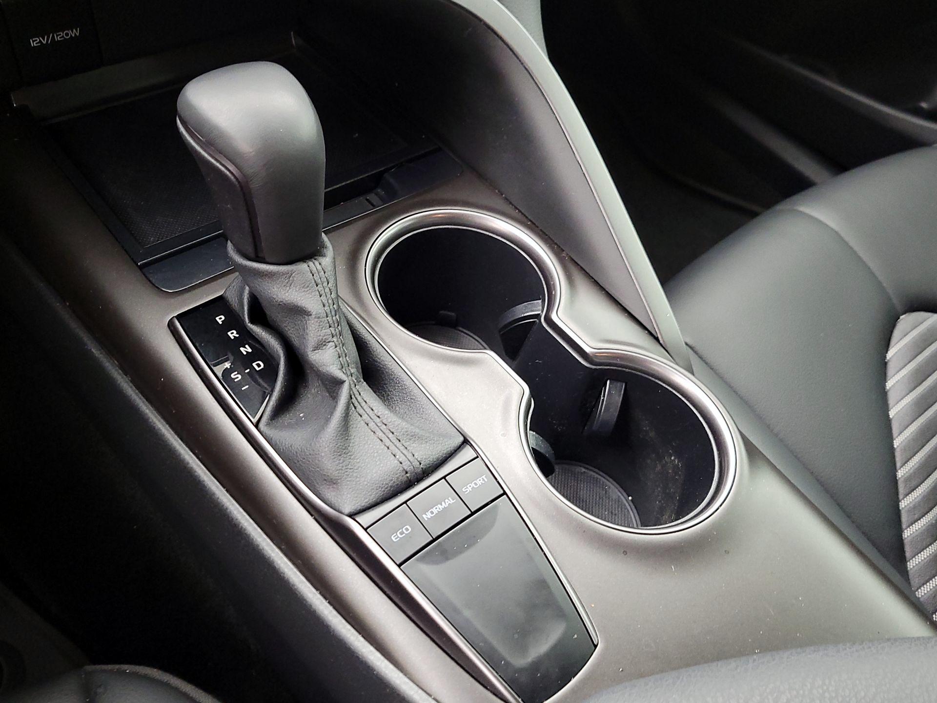 Thumbnail: 2023 Toyota Camry - 17